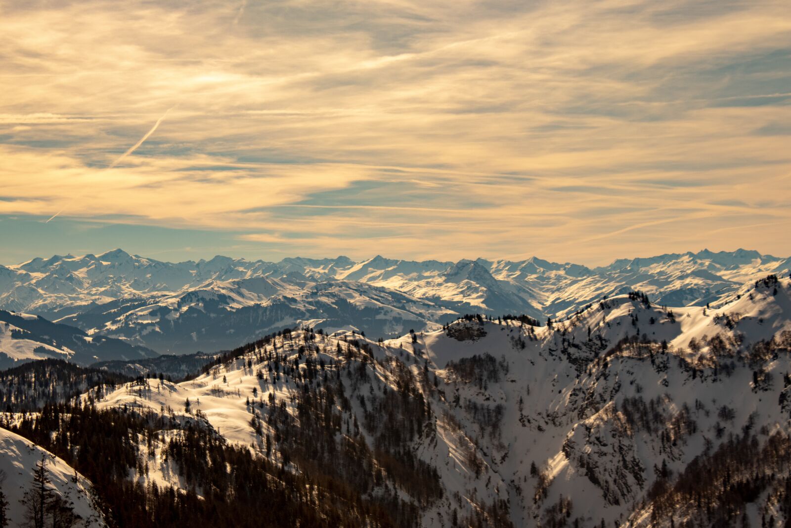 Canon EOS 200D (EOS Rebel SL2 / EOS Kiss X9) sample photo. Mountains, alpine, panorama photography