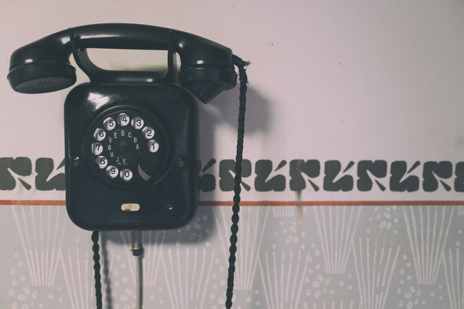 Fujifilm X-T2 sample photo. Phone, dial, communication photography