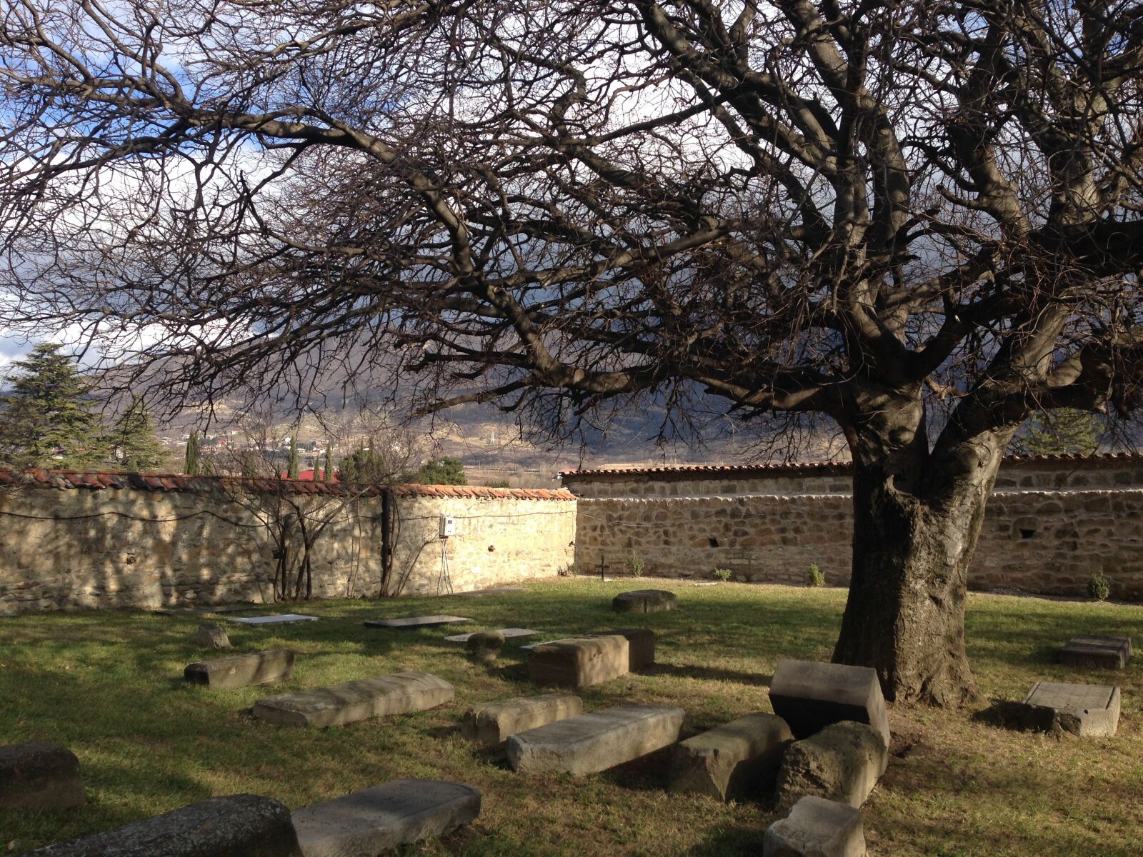 iPhone 5 back camera 4.12mm f/2.4 sample photo. Old walls, monasteries, partly photography