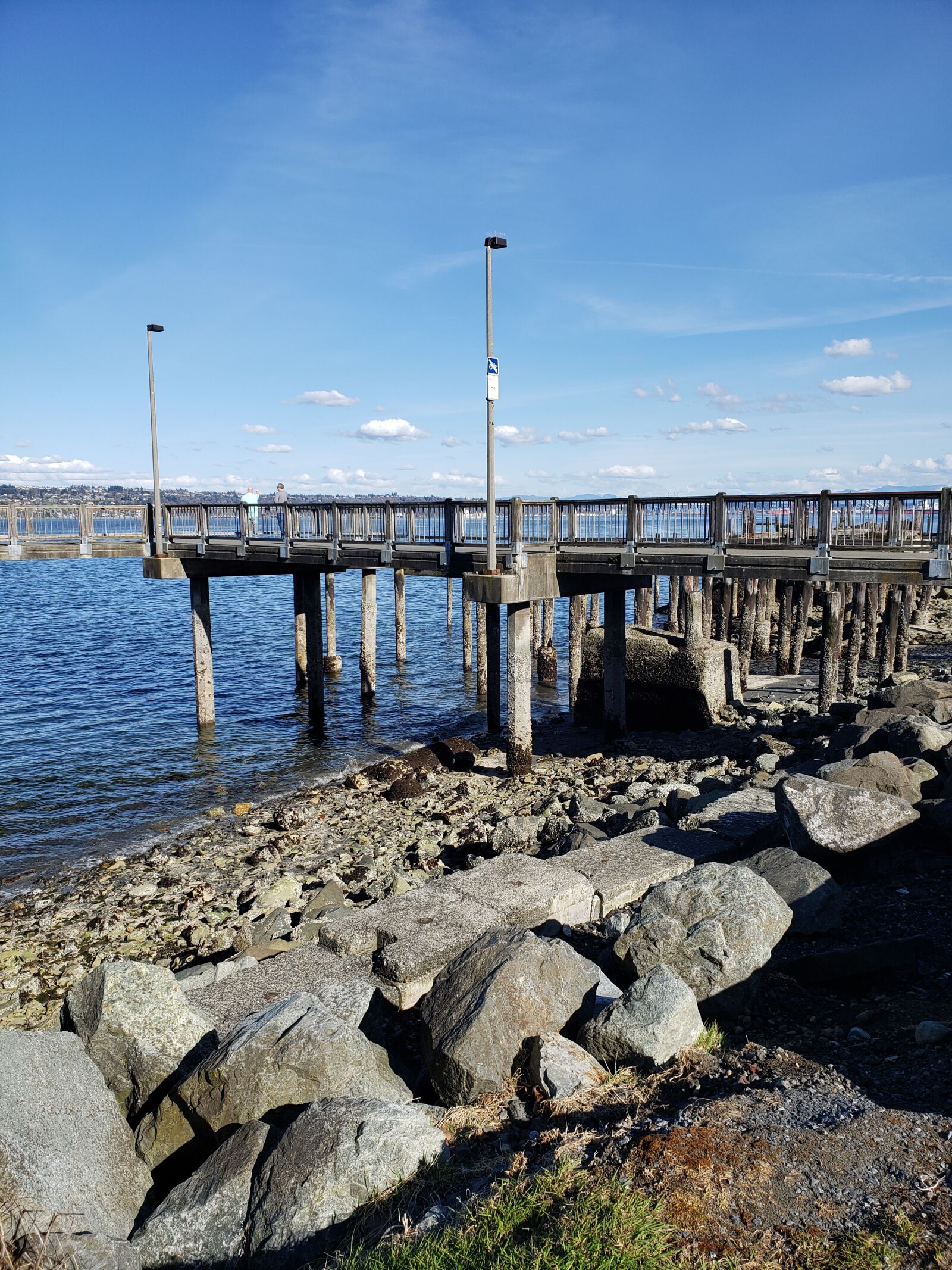 Samsung Galaxy S9 sample photo. Pier, wood, rotted photography