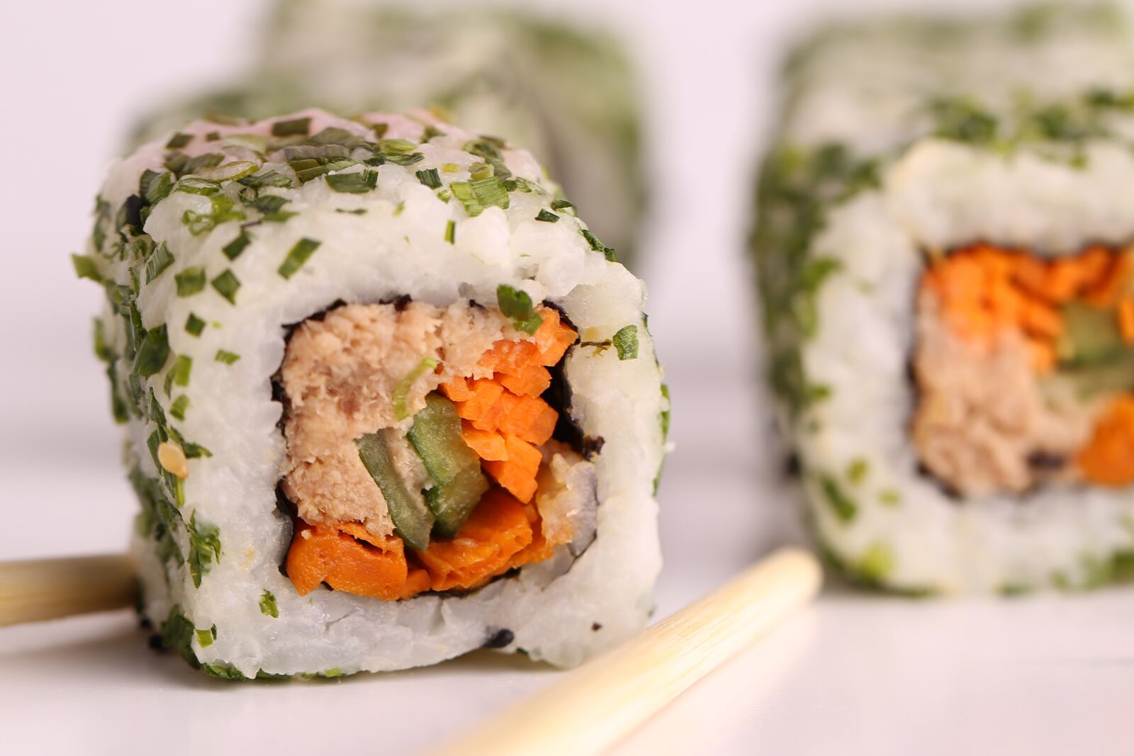 Canon EF 100mm F2.8L Macro IS USM sample photo. Sushi, fish, japan photography