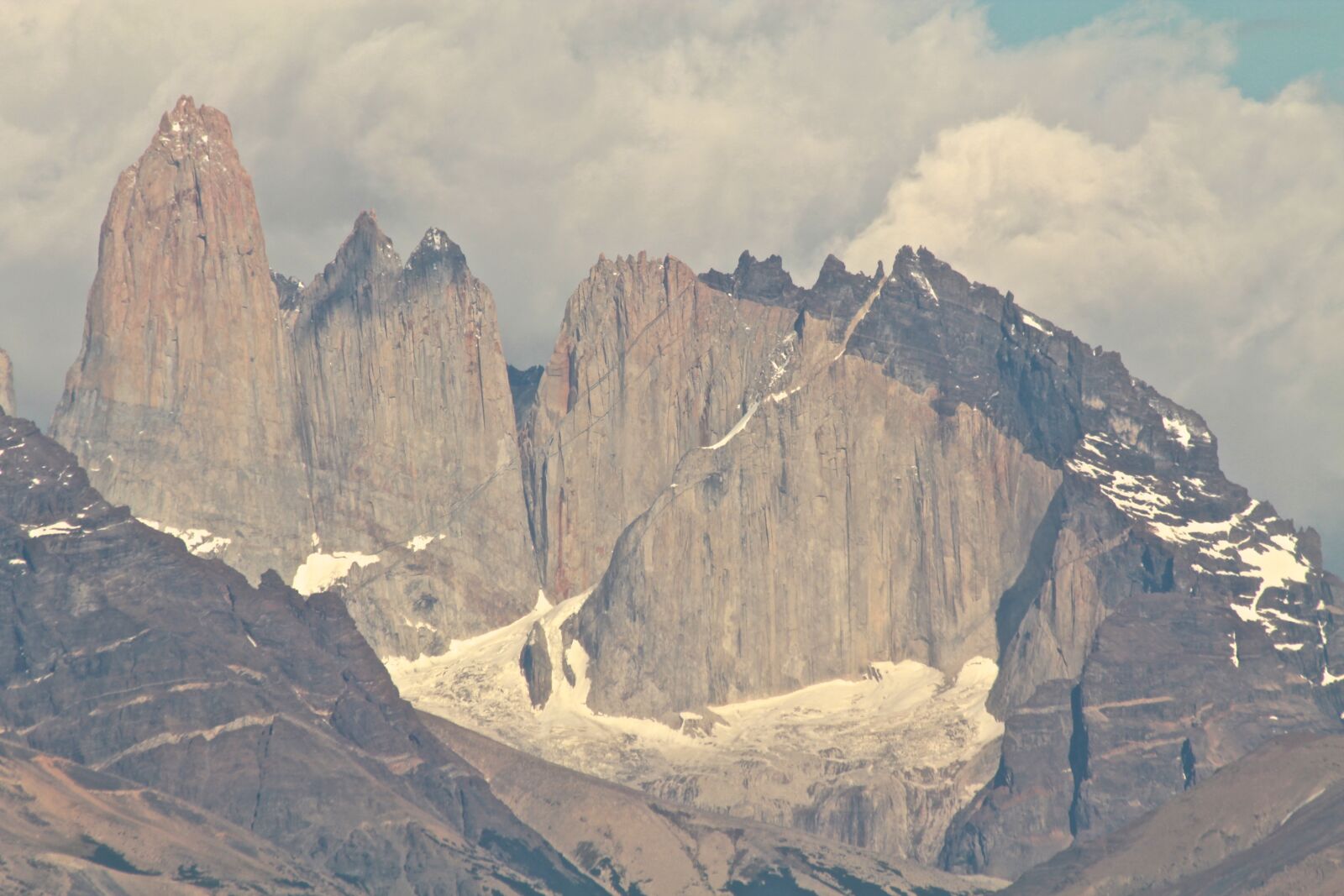Canon EF 70-300mm F4-5.6 IS USM sample photo. Landscape, mountains, nature photography