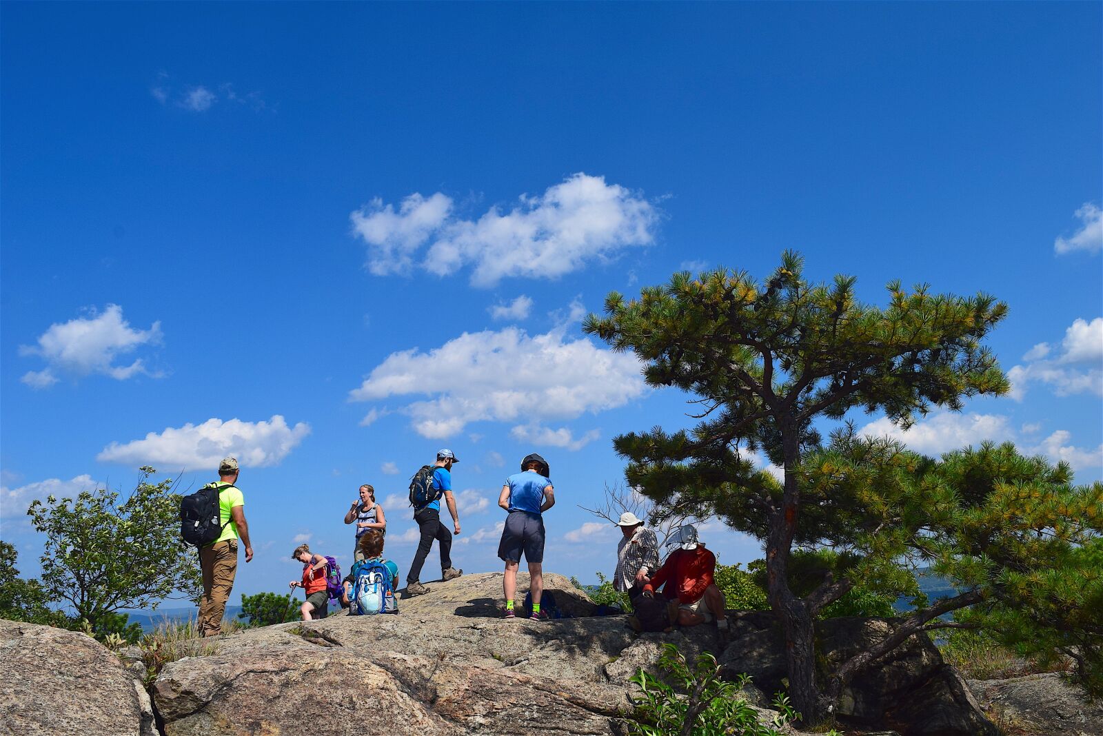 Nikon D3300 sample photo. Mountain, people, tree photography