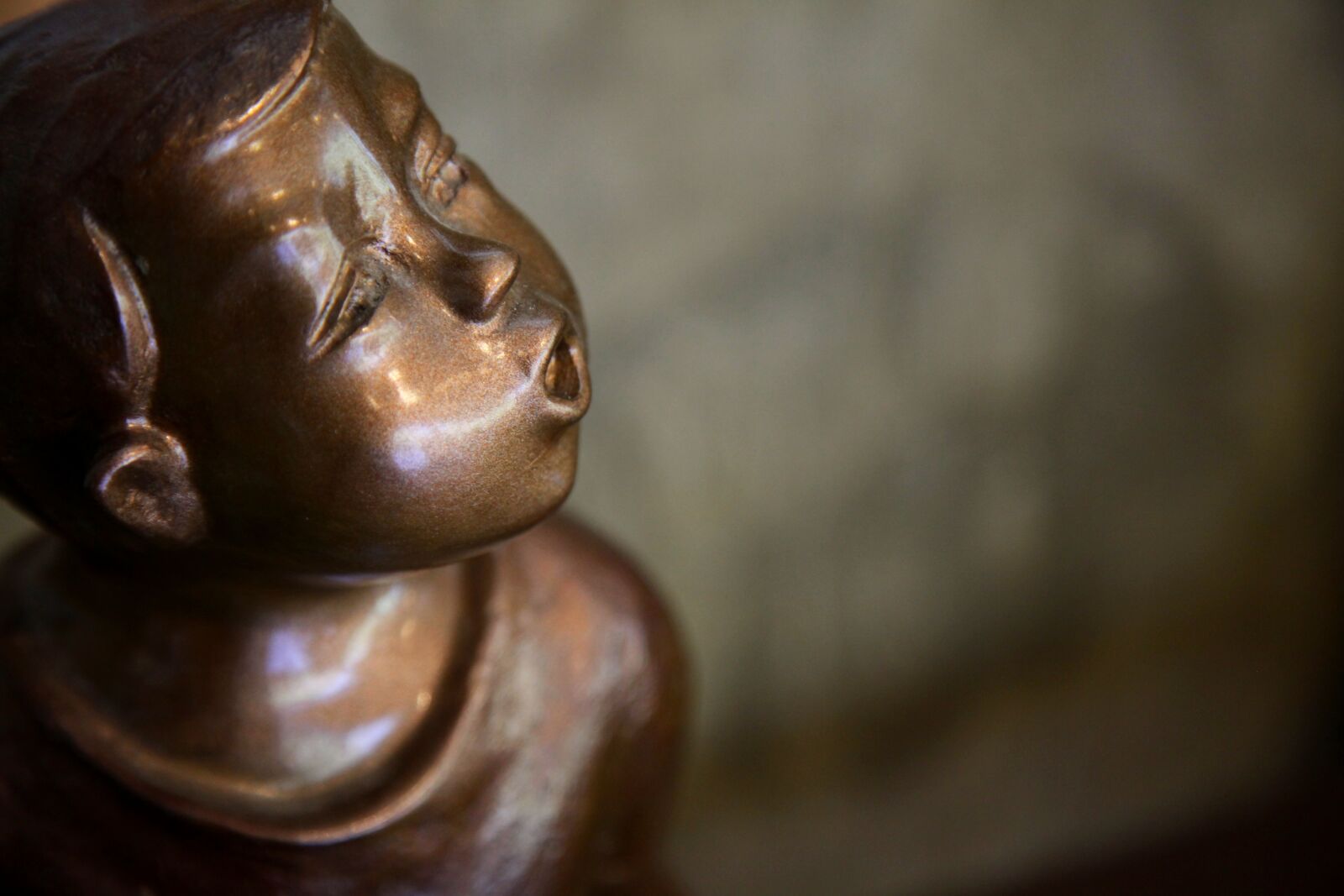 Canon EOS 5D Mark II sample photo. Statue, sculpture, exhibition photography