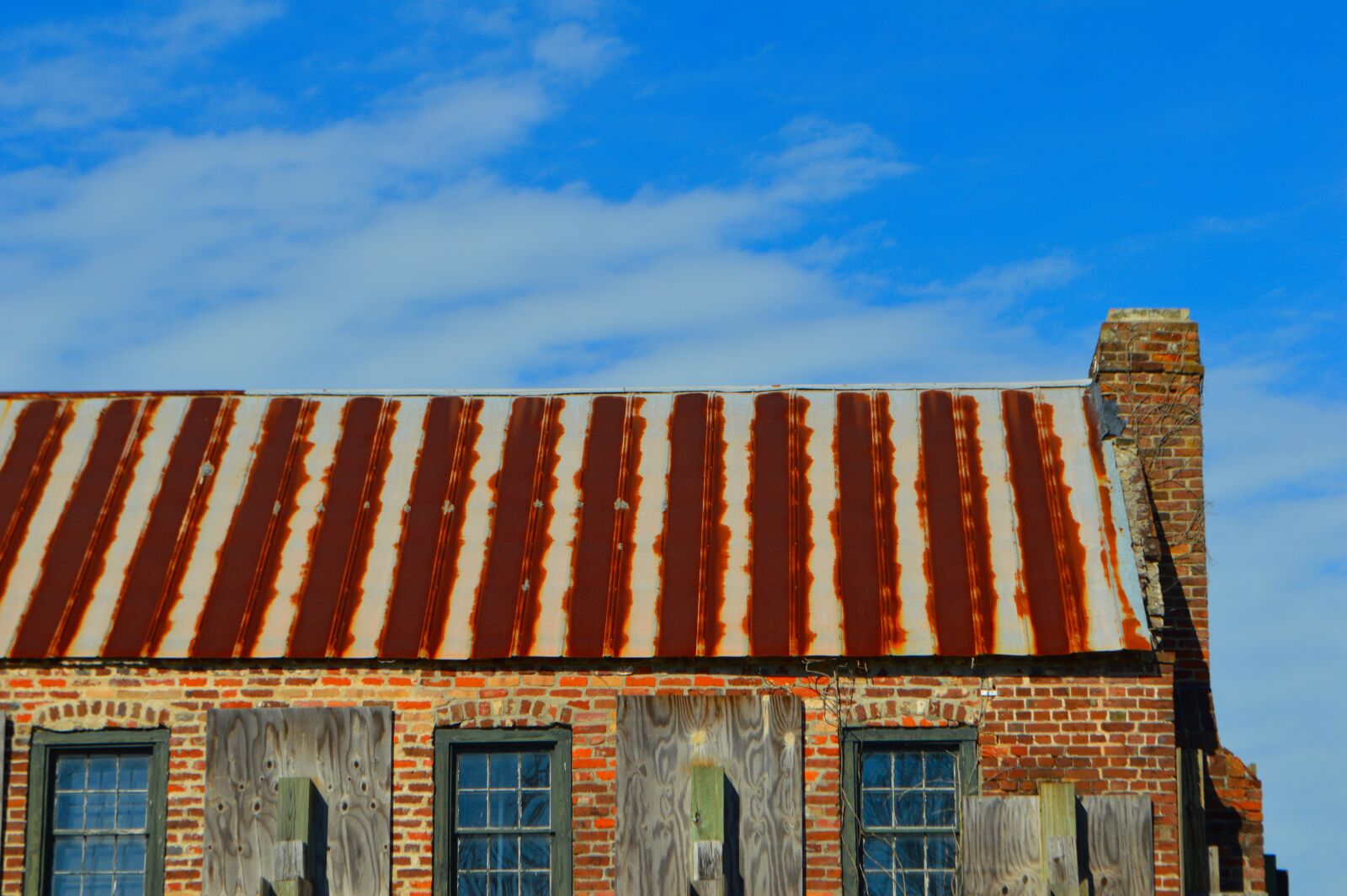 Nikon D3200 sample photo. Rusty, roof, old photography