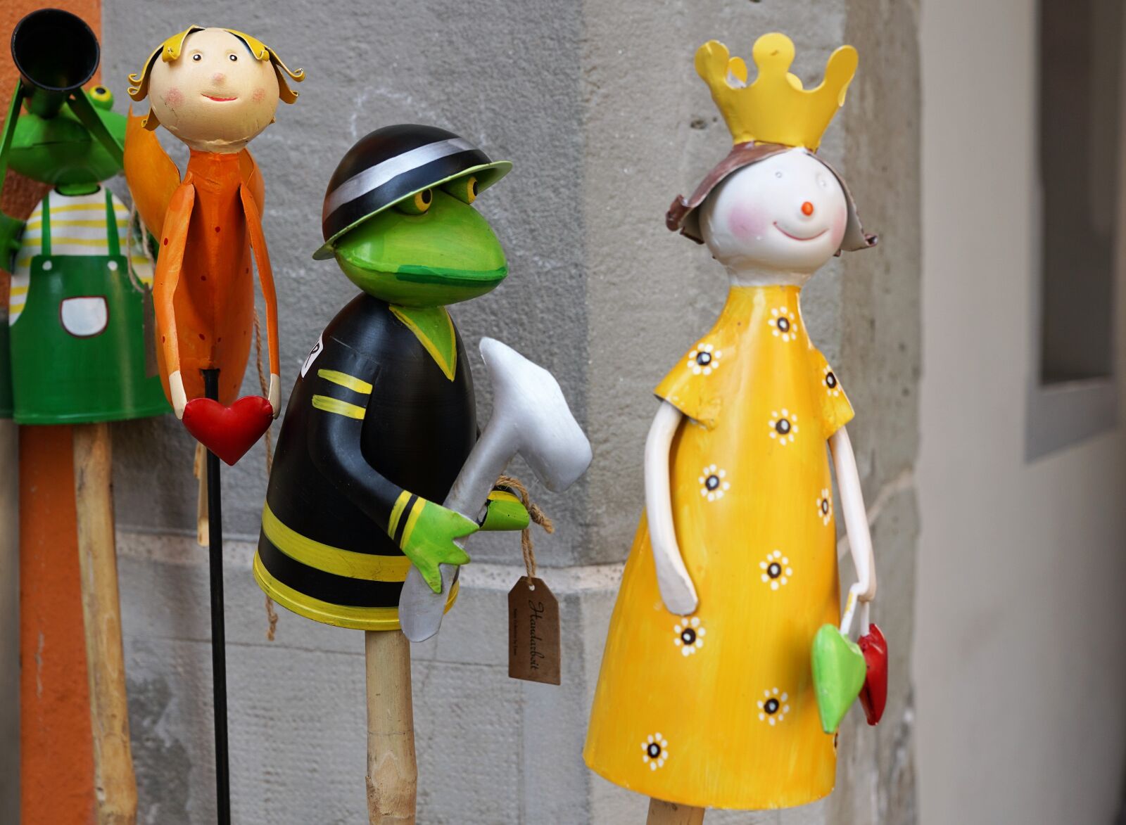 Sony ILCA-77M2 + Sony DT 16-50mm F2.8 SSM sample photo. Frog, princess, figures photography
