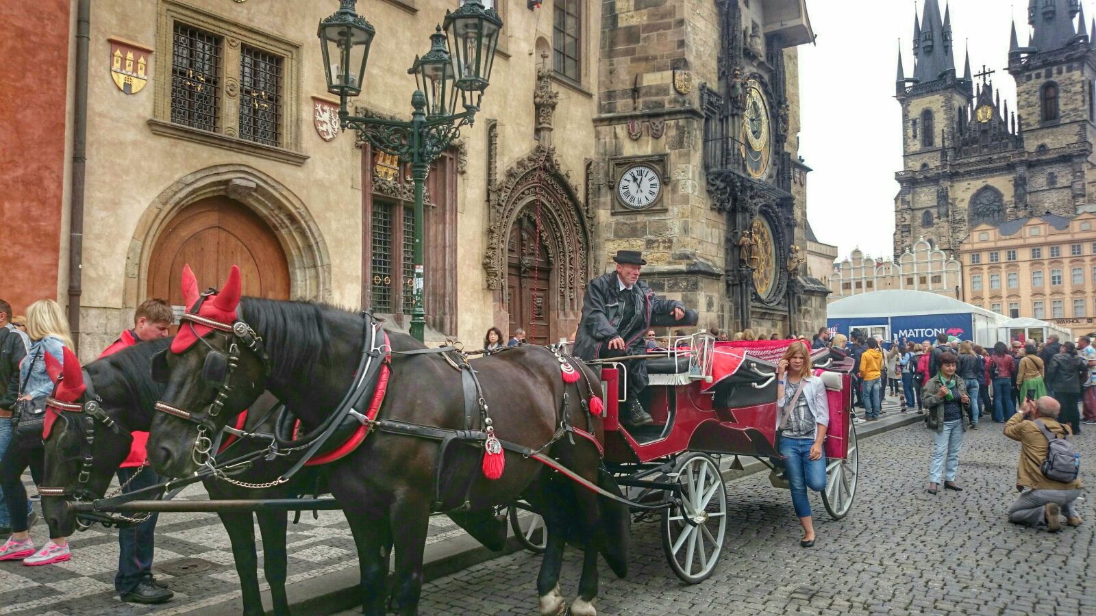 Sony Xperia Z1 Compact sample photo. Cab, monument, tour photography