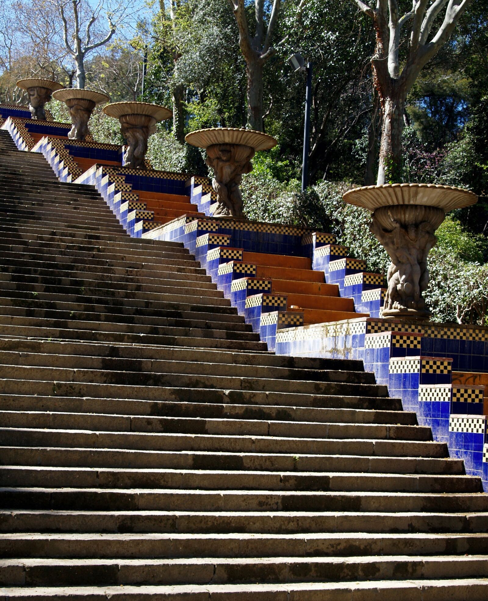 Olympus E-330 (EVOLT E-330) sample photo. Barcelona, stairs, spain photography