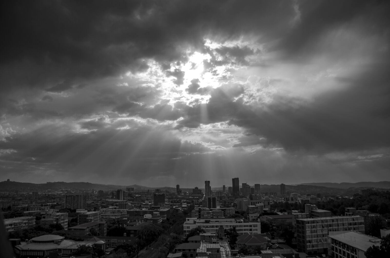 Nikon D7000 sample photo. Africa, city, clouds, lefa photography