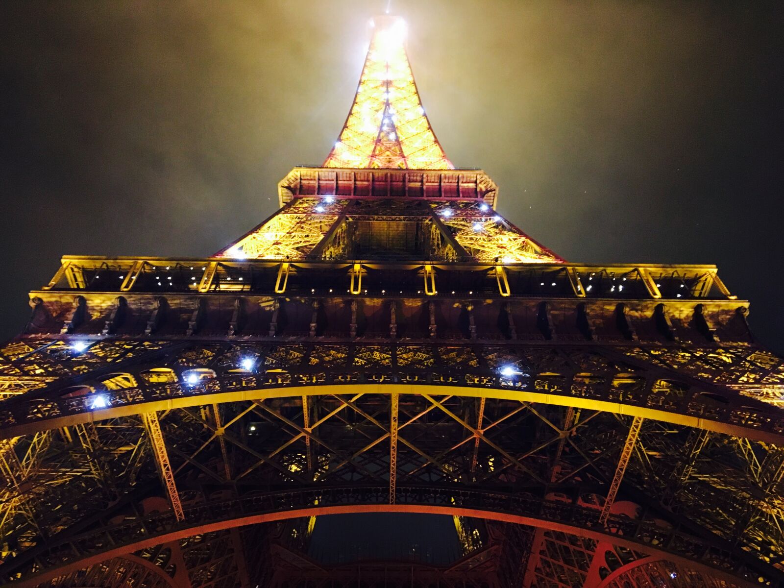 iPhone 6s Plus back camera 4.15mm f/2.2 sample photo. Mobilechallenge, outdoorchallenge, amber, eiffel photography