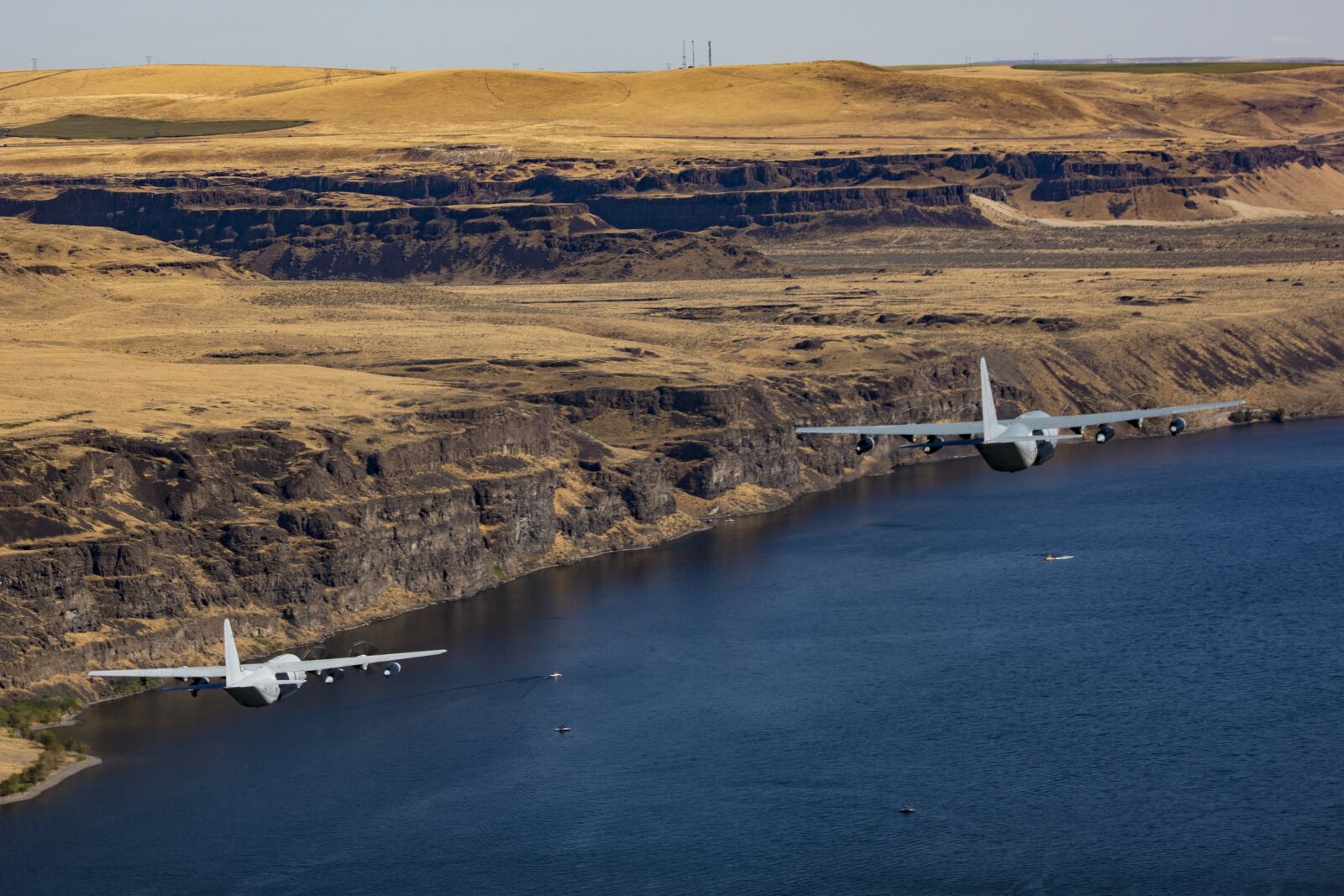 Canon EOS 5D Mark IV sample photo. Kc-130j hercules, transport, cargo photography