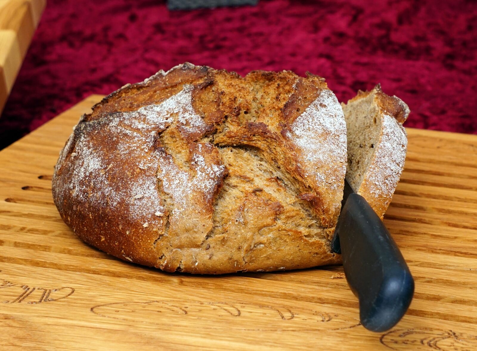 Sony Alpha a5000 (ILCE 5000) + Sony E 55-210mm F4.5-6.3 OSS sample photo. Bread, fresh, baked photography