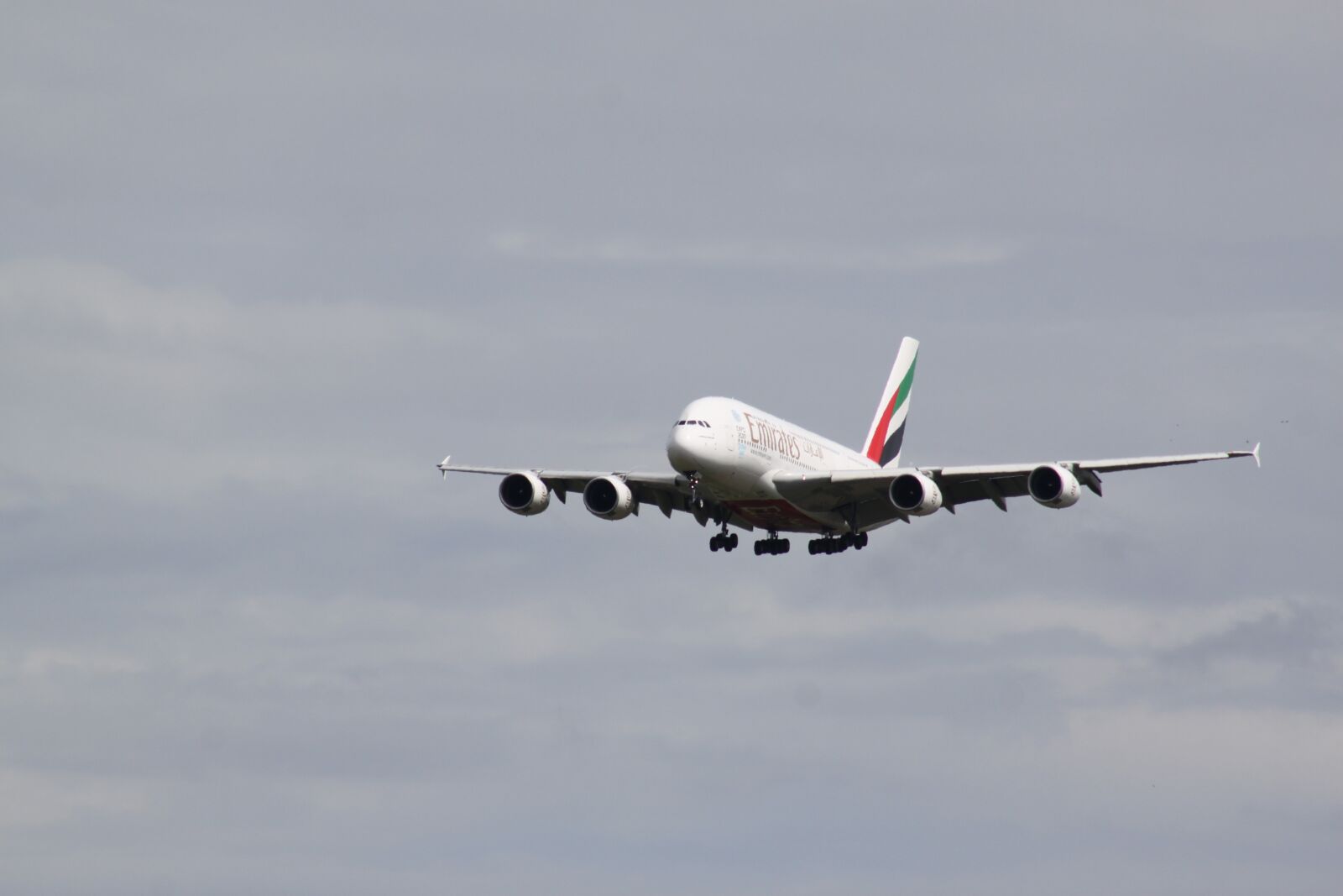 Canon EOS 500D (EOS Rebel T1i / EOS Kiss X3) sample photo. Flyer, aircraft, airport photography