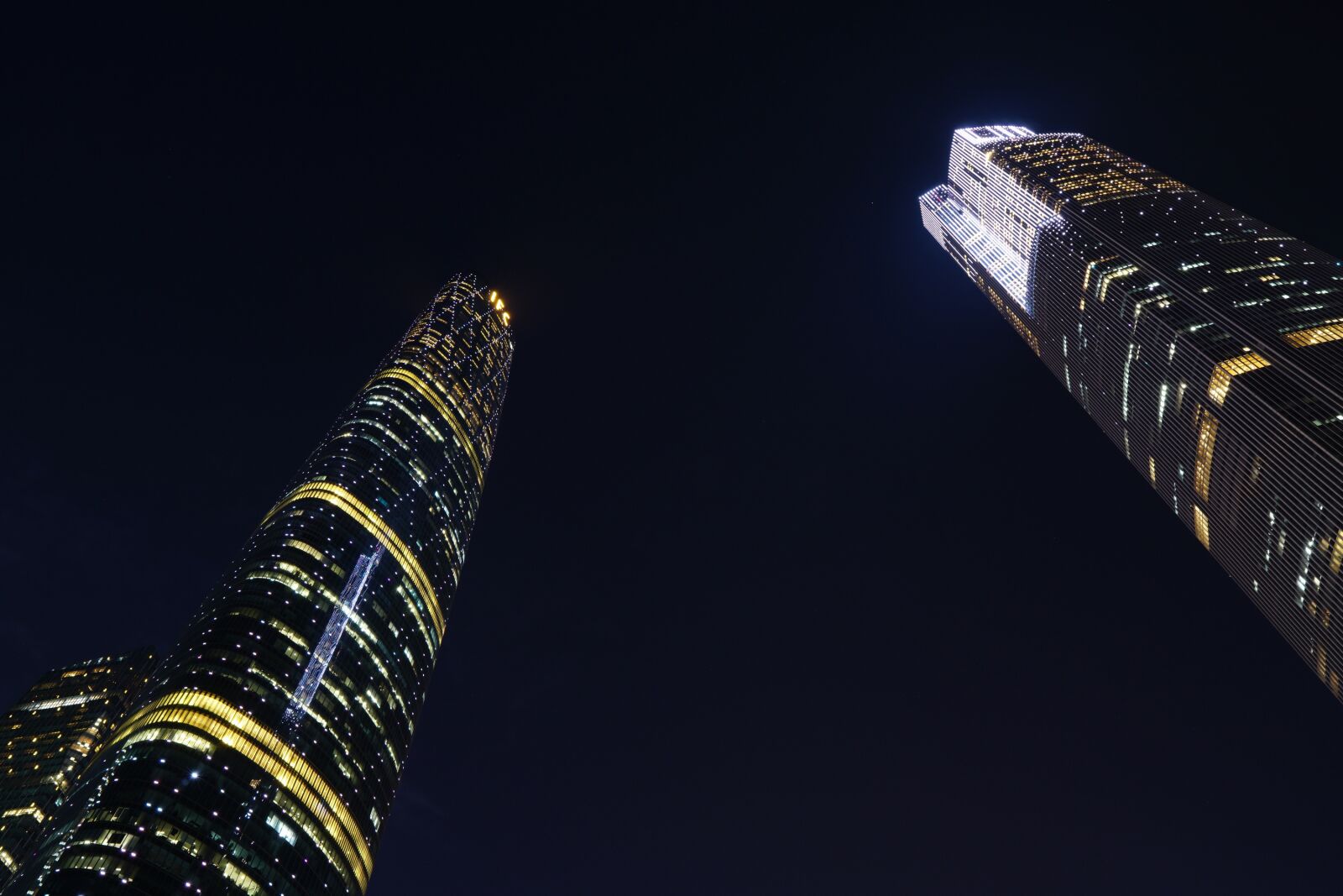 Sigma 16mm F1.4 DC DN | C sample photo. China, tower, business photography
