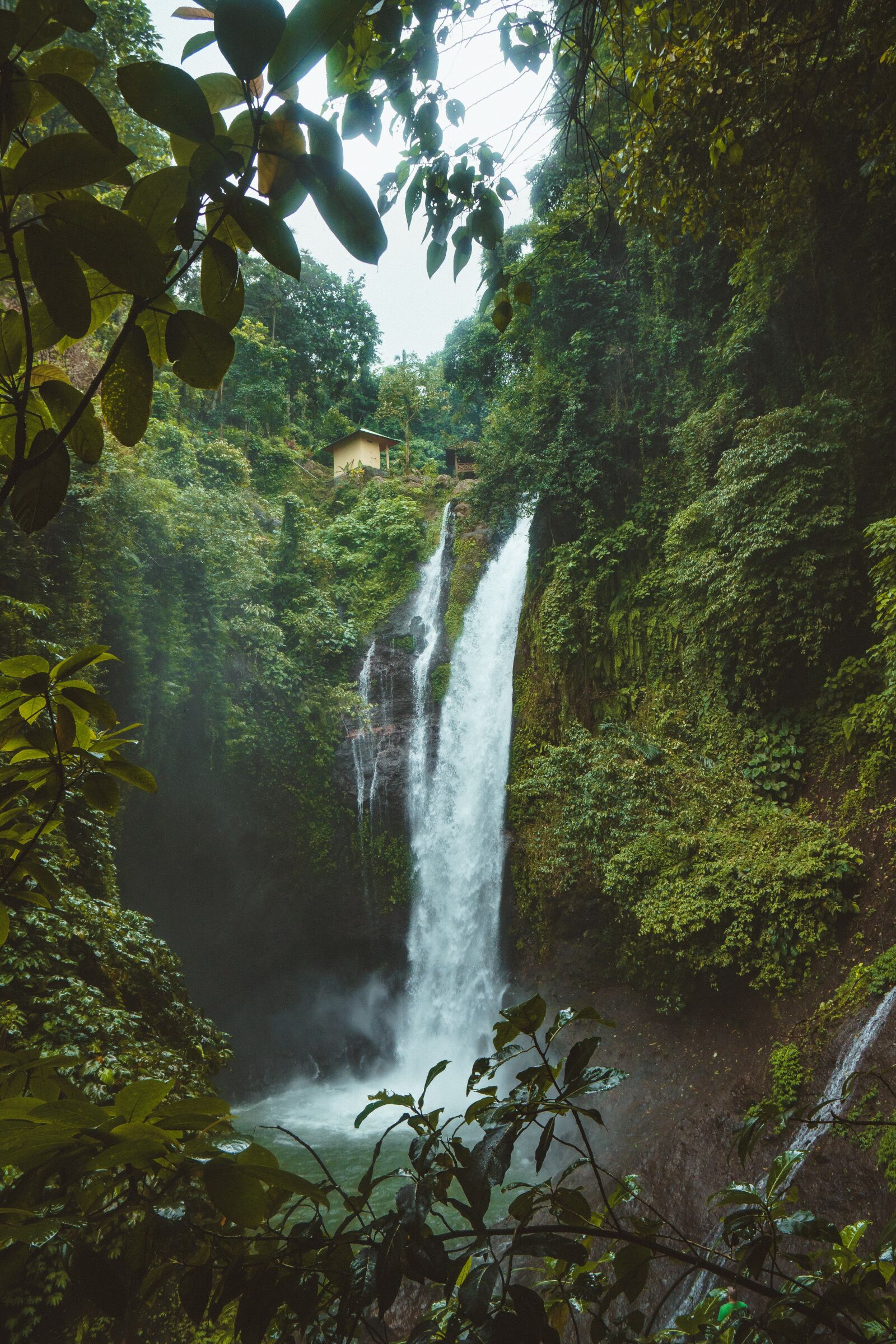 Sony a6500 + Sony Vario-Tessar T* E 16-70mm F4 ZA OSS sample photo. Water, waterfall, nature photography