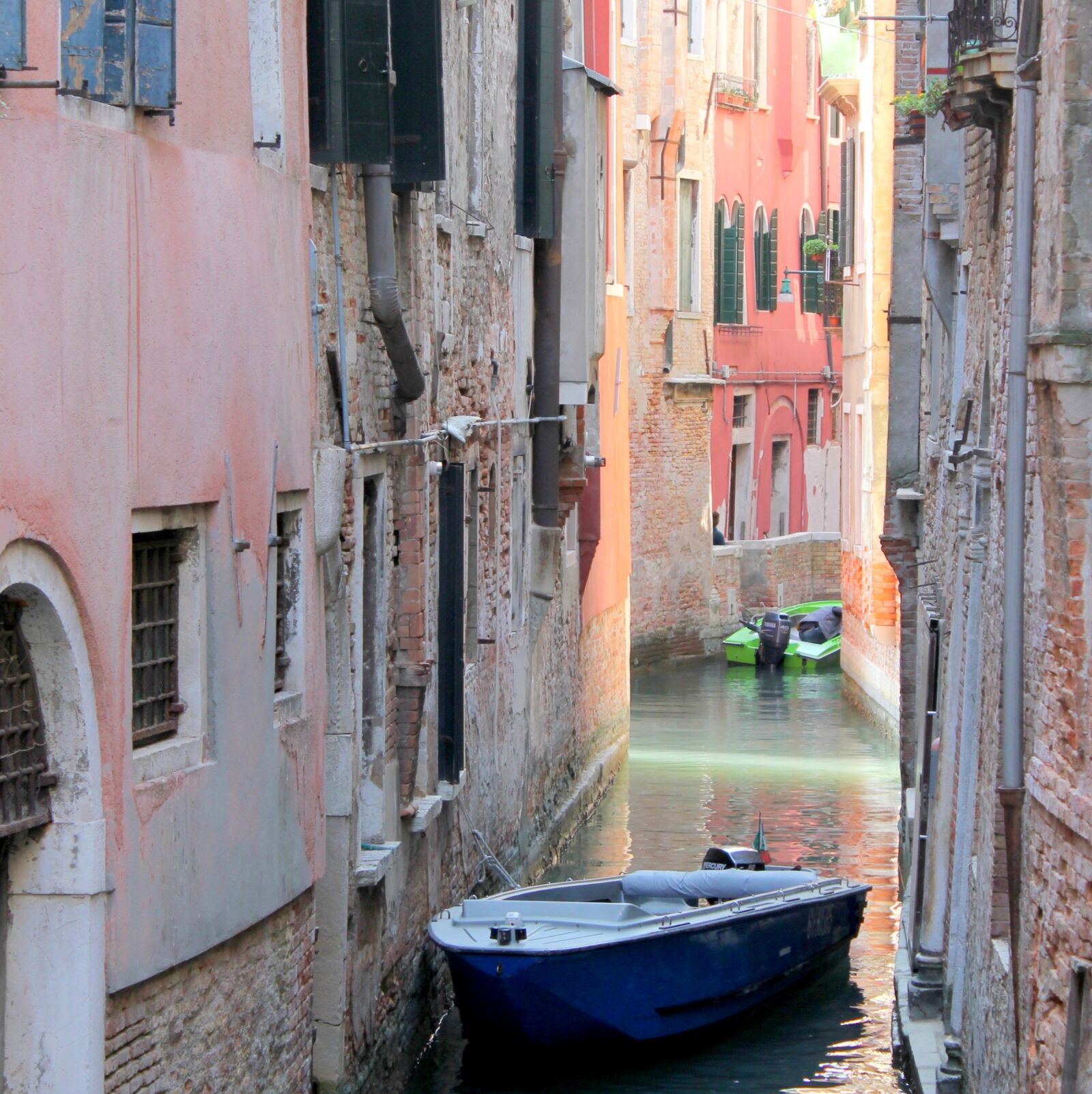 Canon EOS 550D (EOS Rebel T2i / EOS Kiss X4) sample photo. Venice, canal, boat photography