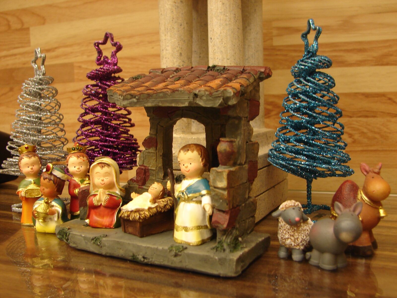 Sony DSC-H1 sample photo. Nativity scene, christmas, manger photography