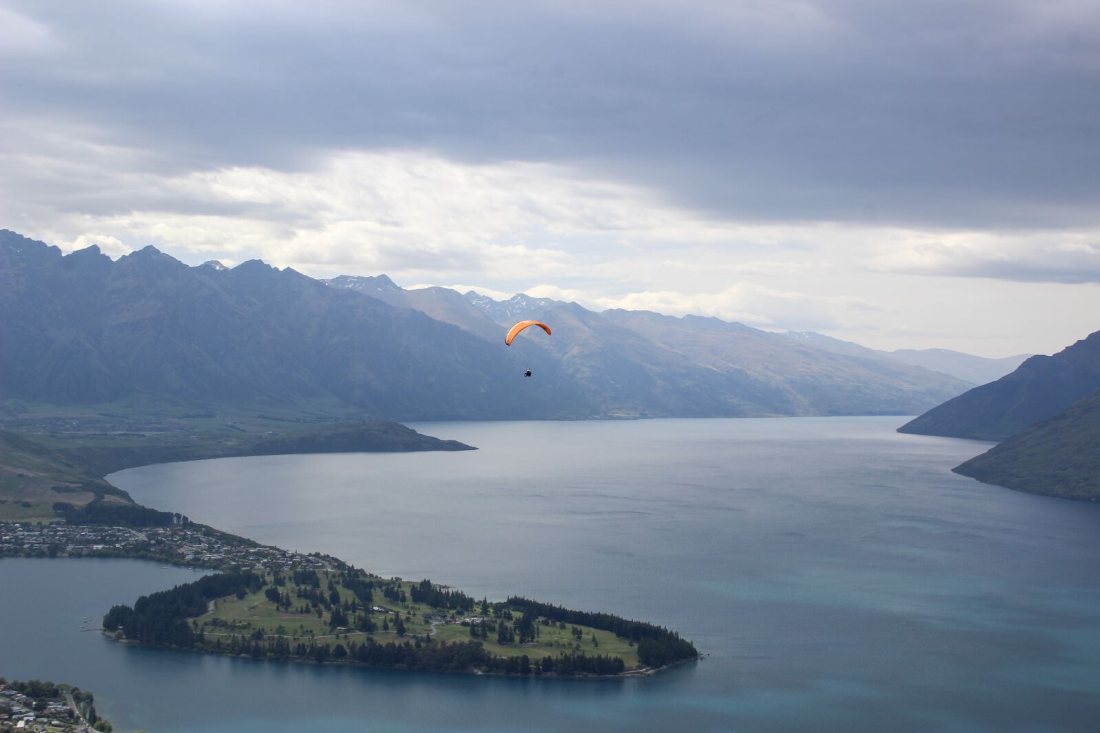 Canon EOS 600D (Rebel EOS T3i / EOS Kiss X5) sample photo. Ocean, queenstown, amazing photography