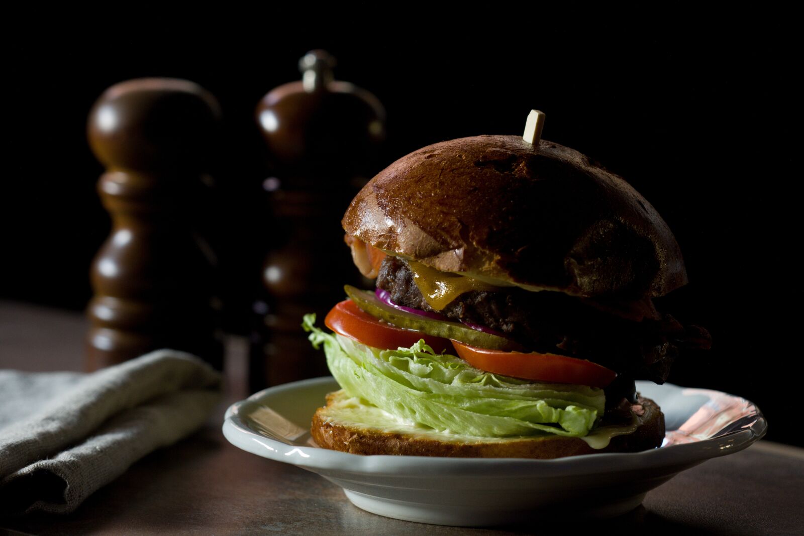 Nikon D7200 sample photo. Burger, obesity, diet photography
