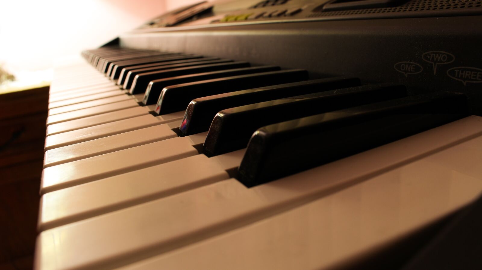 Canon EOS 700D (EOS Rebel T5i / EOS Kiss X7i) sample photo. Piano, music, keys photography