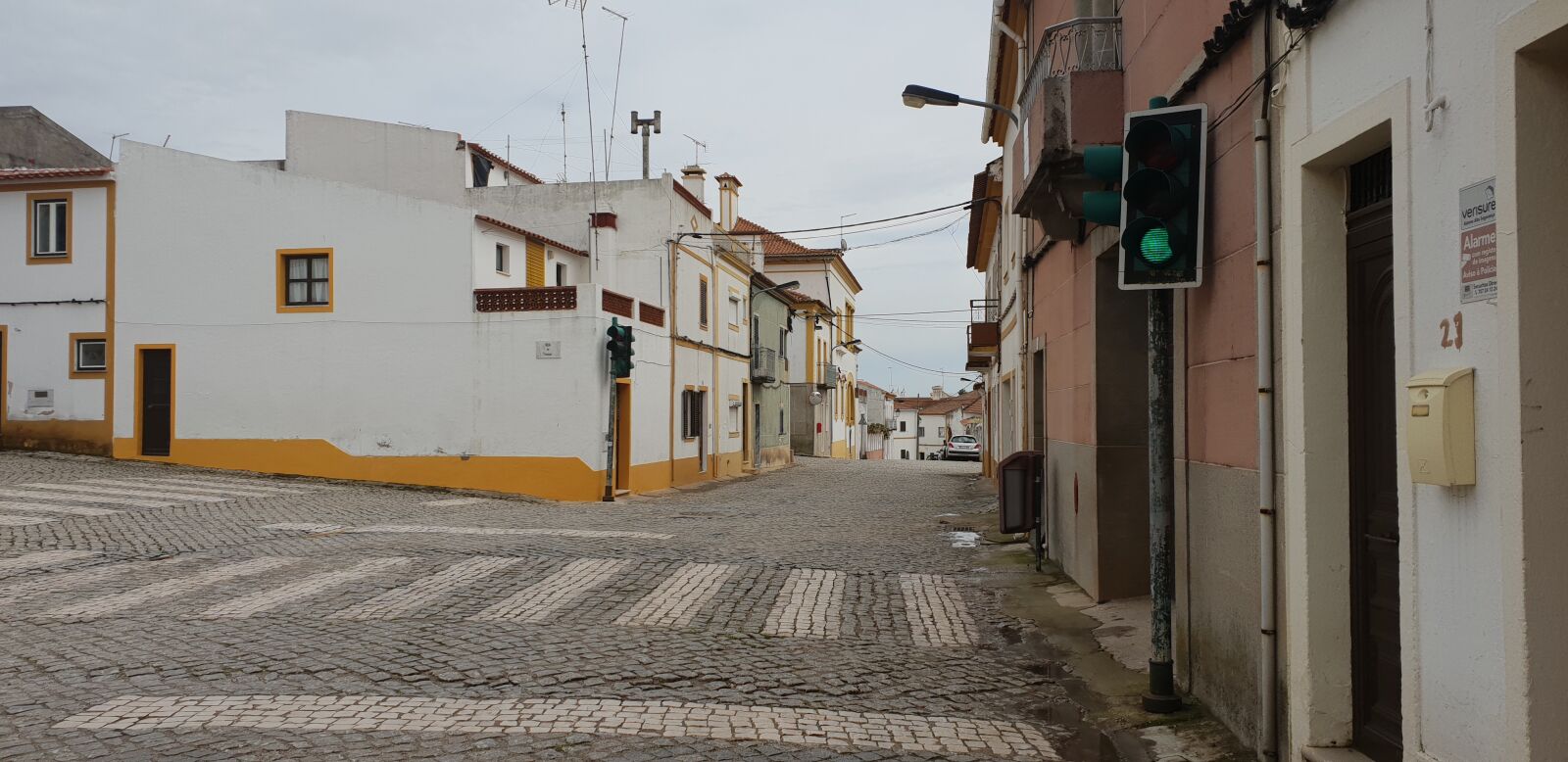 Samsung Galaxy S9+ sample photo. Rua, street, village photography