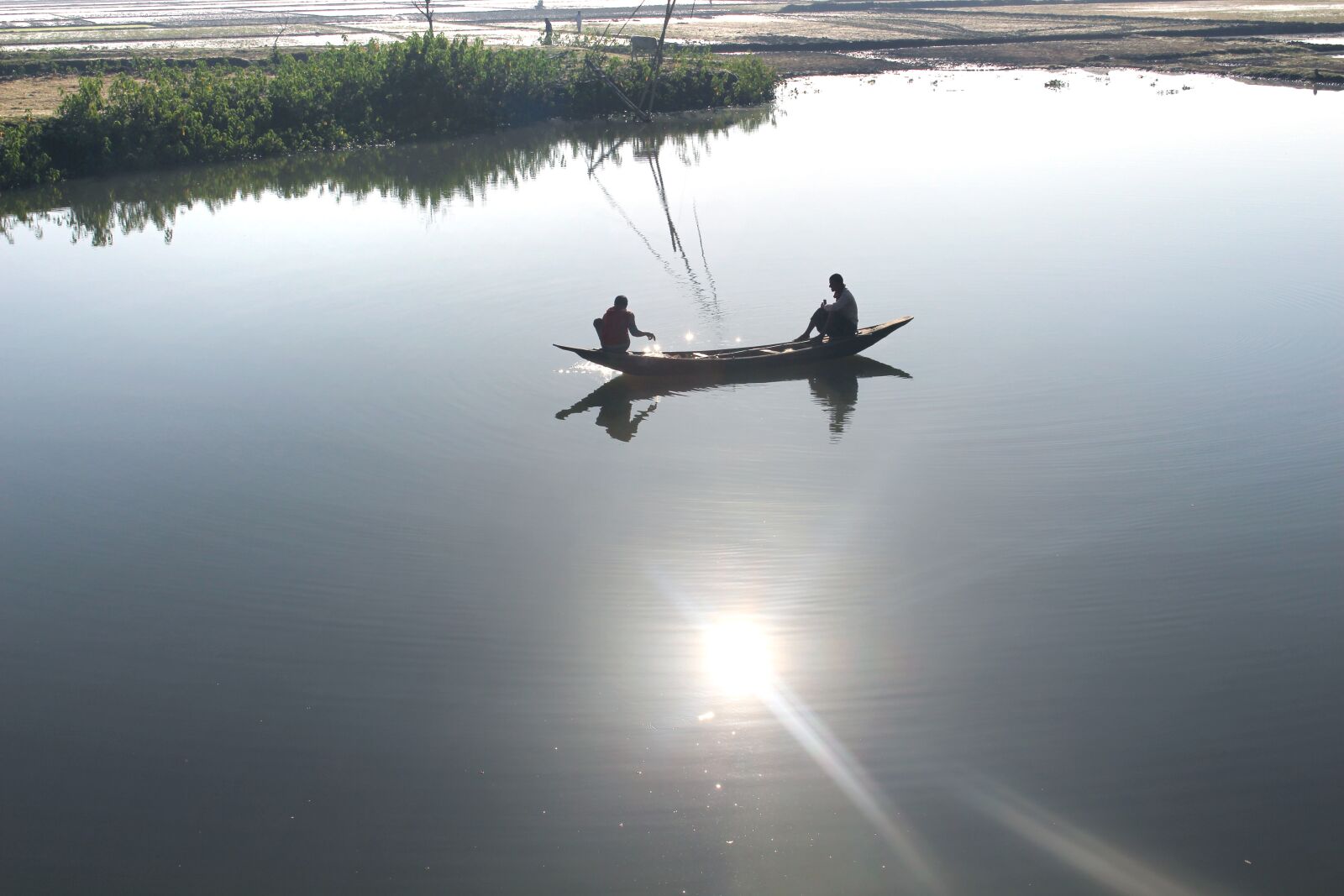 Canon EOS 700D (EOS Rebel T5i / EOS Kiss X7i) sample photo. Water, lake, reflection photography