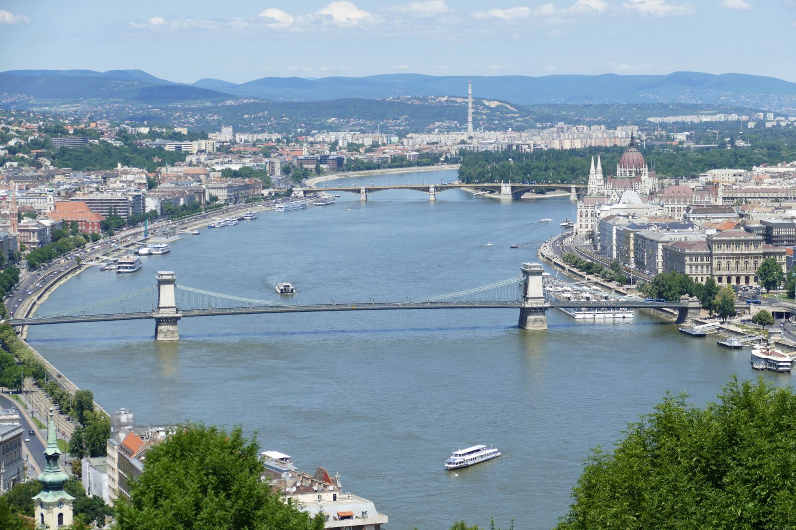 Panasonic Lumix DMC-FZ1000 sample photo. Budapest, hungary, places of photography