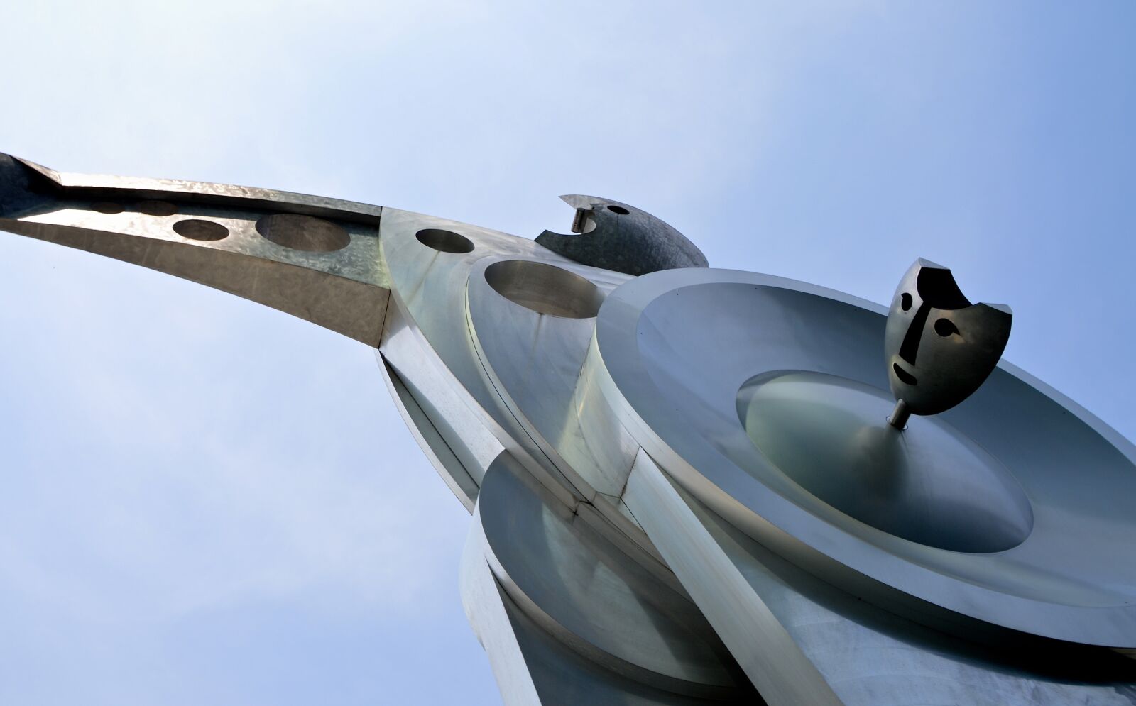 Nikon D3200 sample photo. Sculpture, metal, art photography