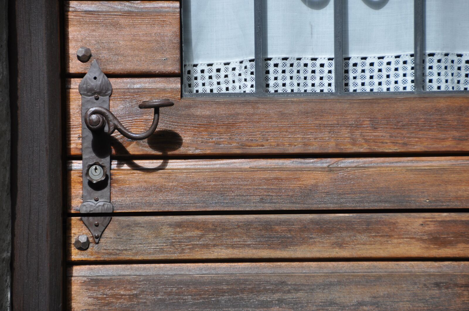 Nikon D90 sample photo. Door, brown, handle photography