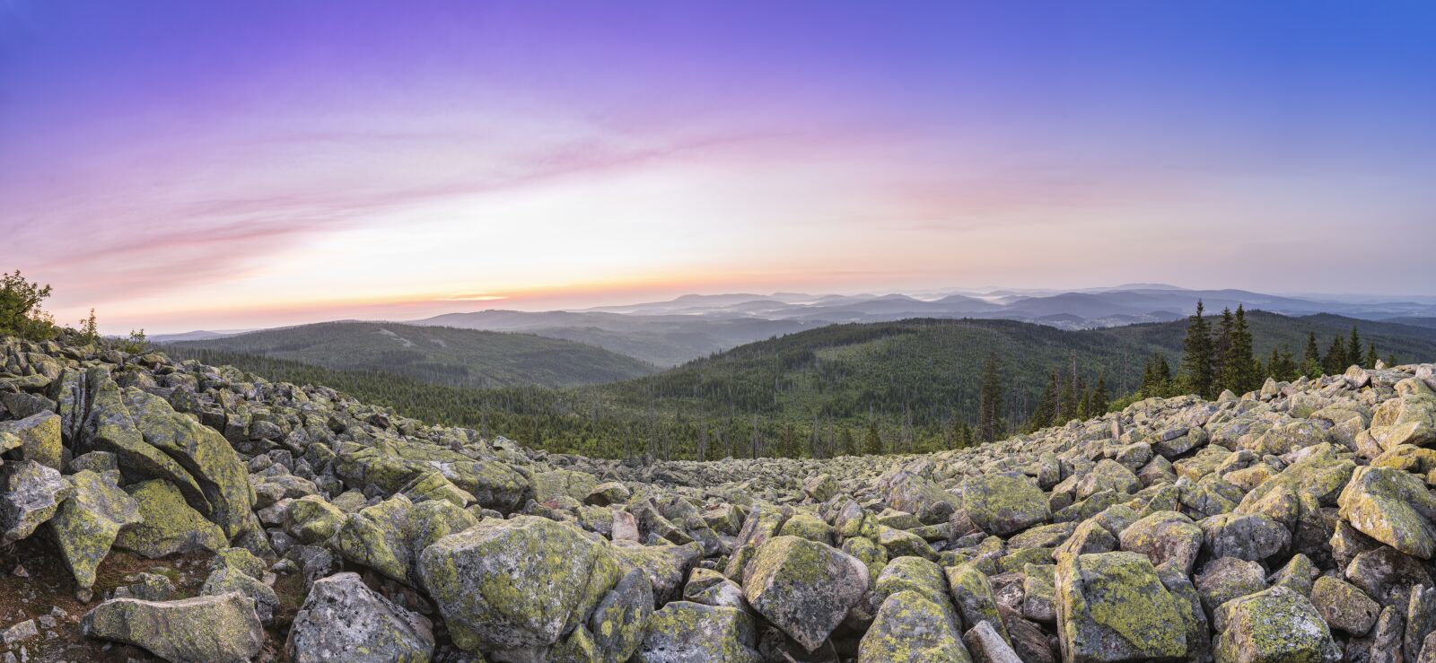 Sony a6300 + Sigma 30mm F2.8 EX DN sample photo. Lusen, sunrise, panorama photography