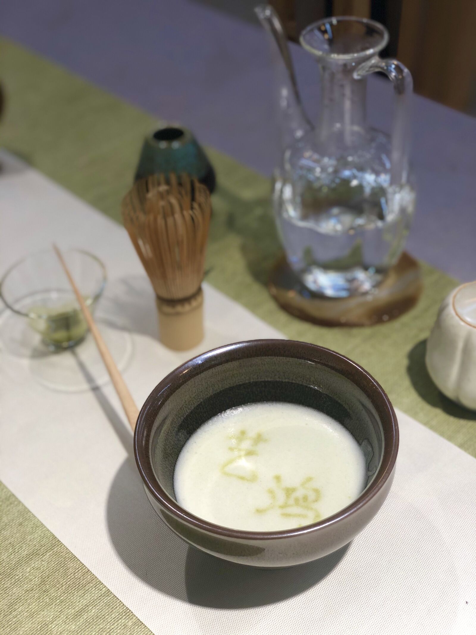 iPhone X back dual camera 6mm f/2.4 sample photo. 茶艺师, 茶具, 宋代点茶 photography