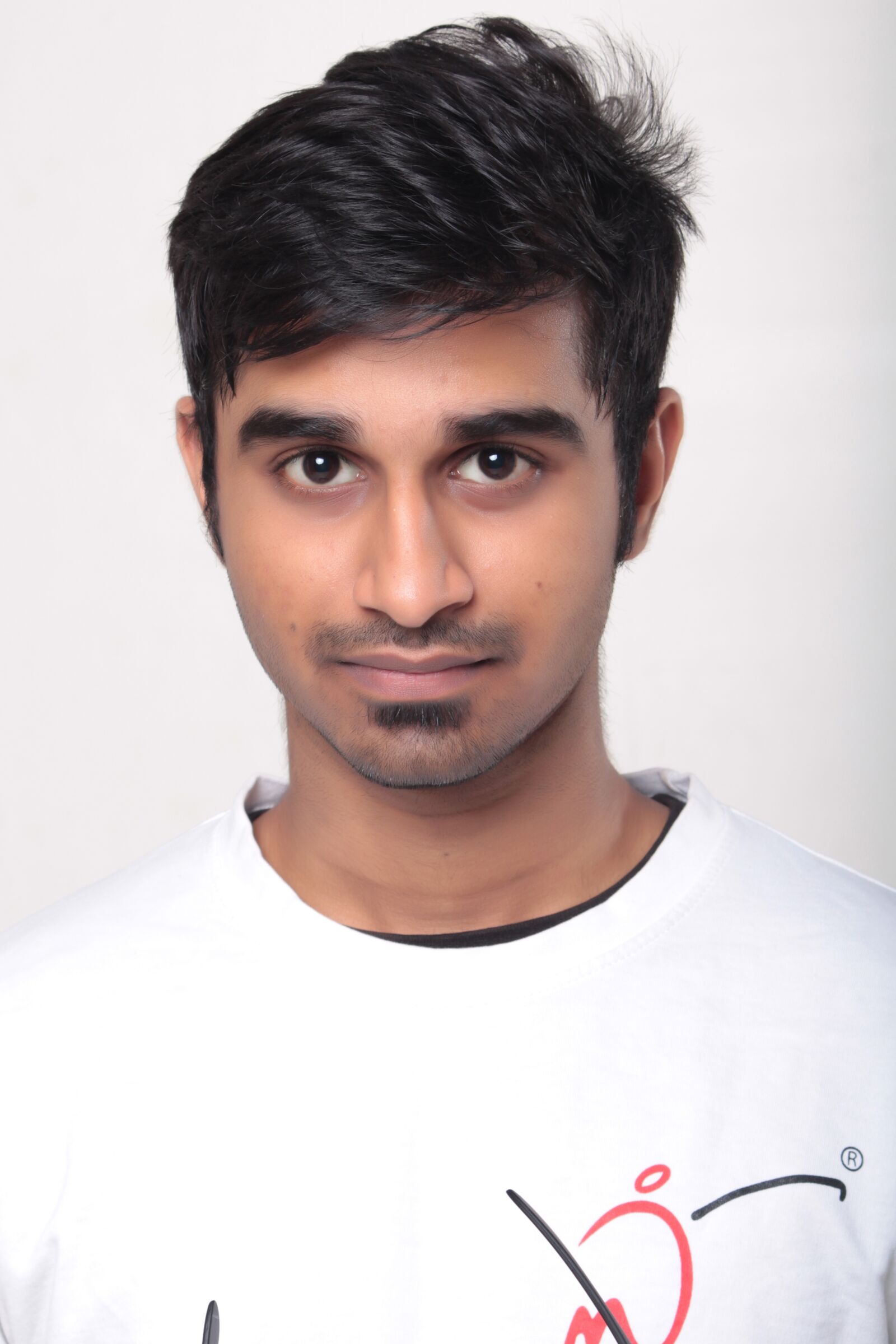Canon EF-S 55-250mm F4-5.6 IS II sample photo. White, male, fashion photography