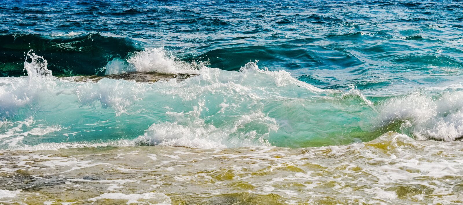 Nikon D3300 sample photo. Wave, foam, spray photography