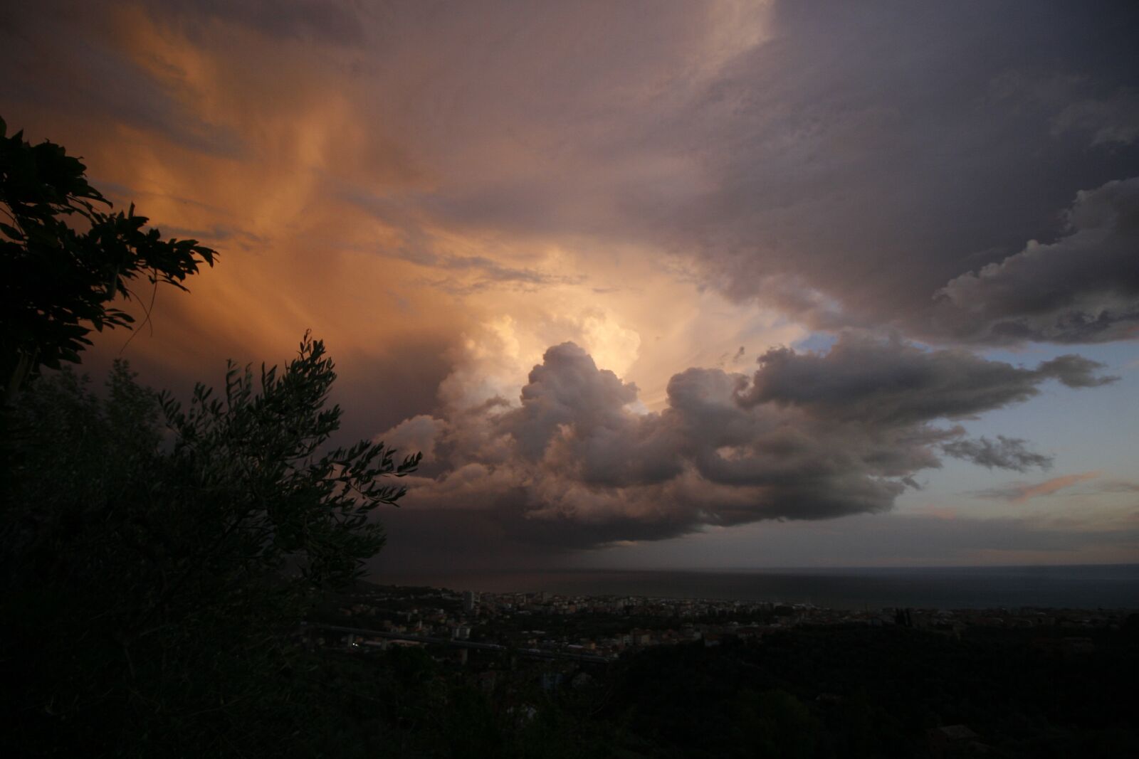 Canon EOS 30D sample photo. Bad weather, thunderstorm, liguria photography