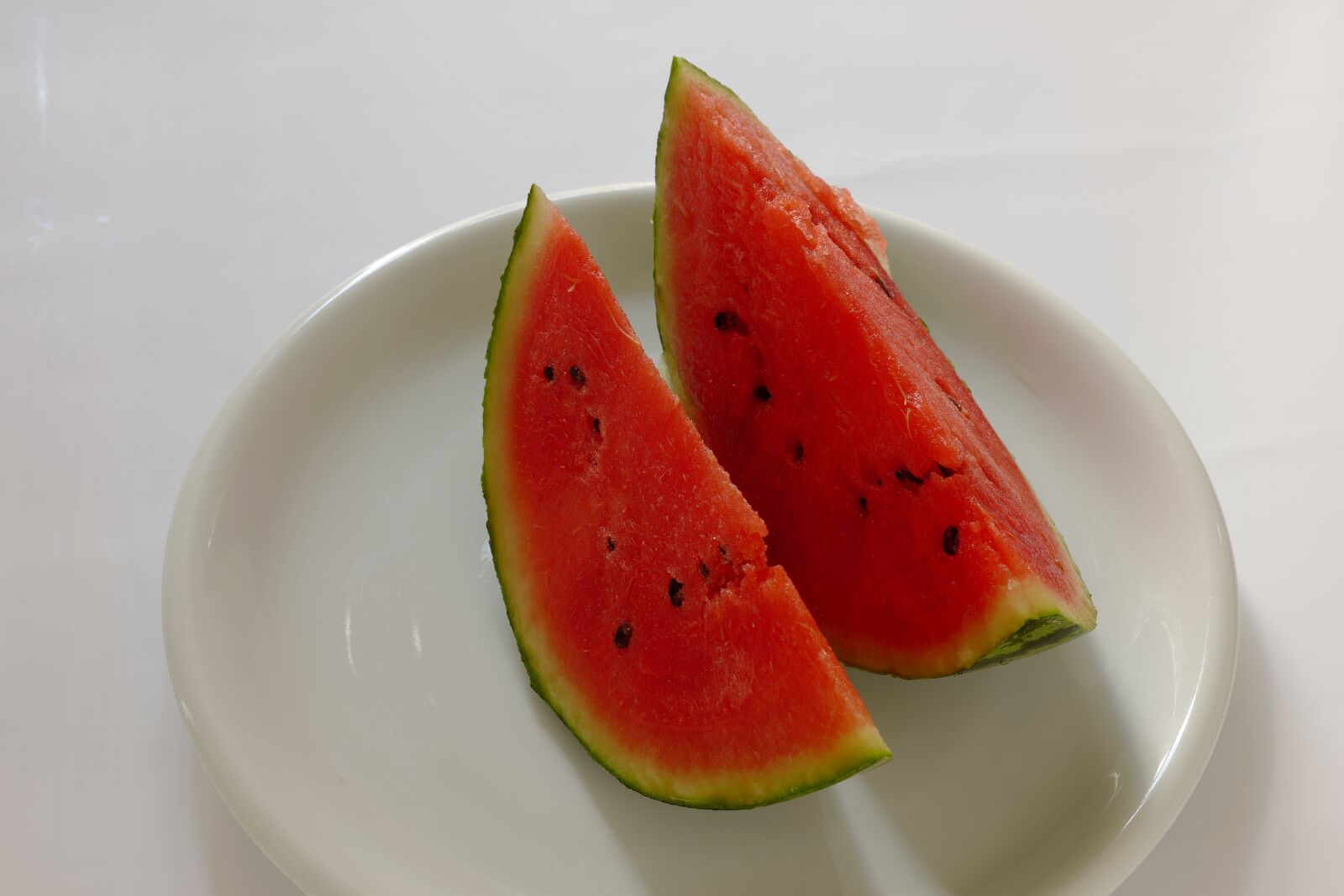 Leica CL + Vario-Elmar TL 1:3.5-5.6 / 18-56 ASPH. sample photo. Watermelon, fruit, fresh photography