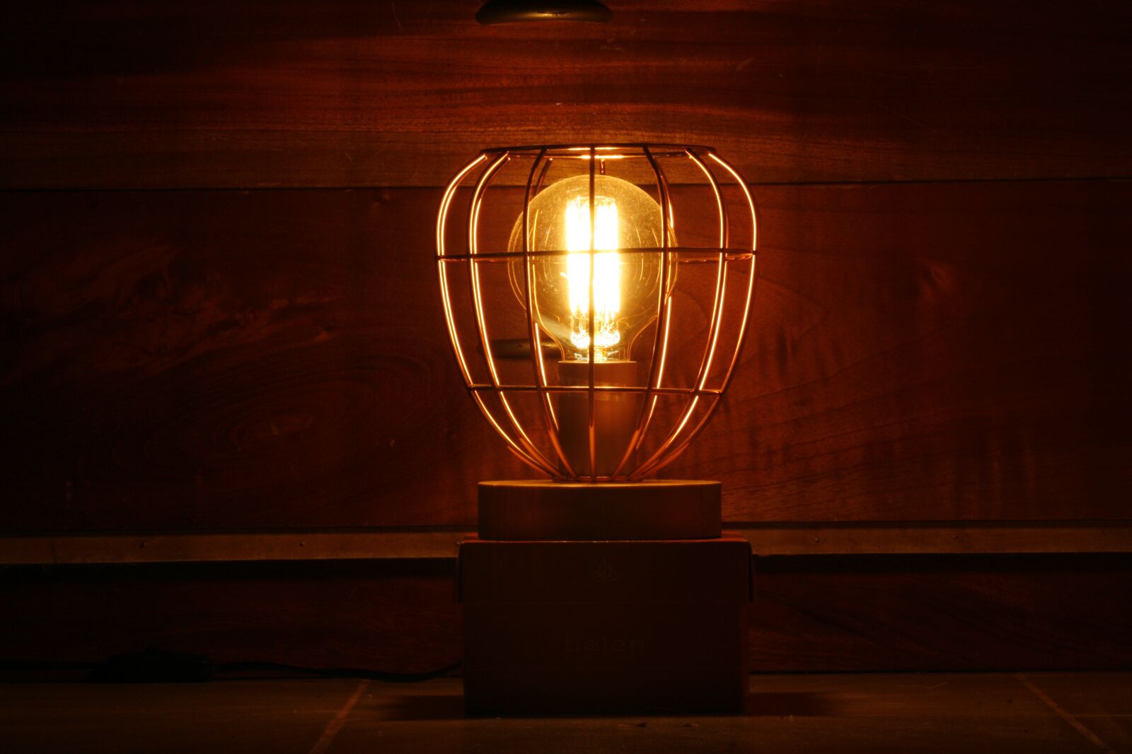 Canon EOS 400D (EOS Digital Rebel XTi / EOS Kiss Digital X) sample photo. Light, night watchman, candle photography