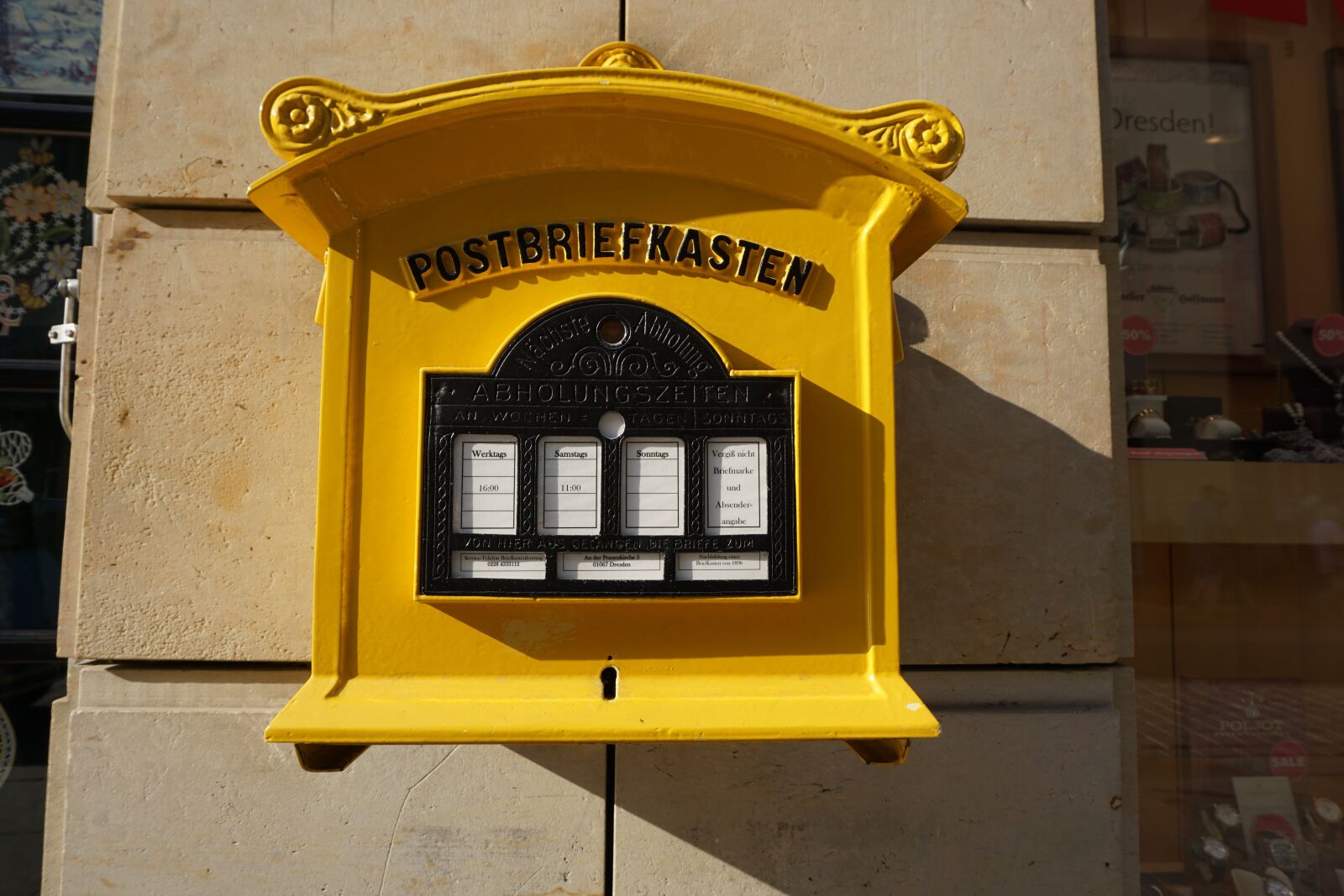 Sony E 16-50mm F3.5-5.6 PZ OSS sample photo. Mailbox, historically, post photography