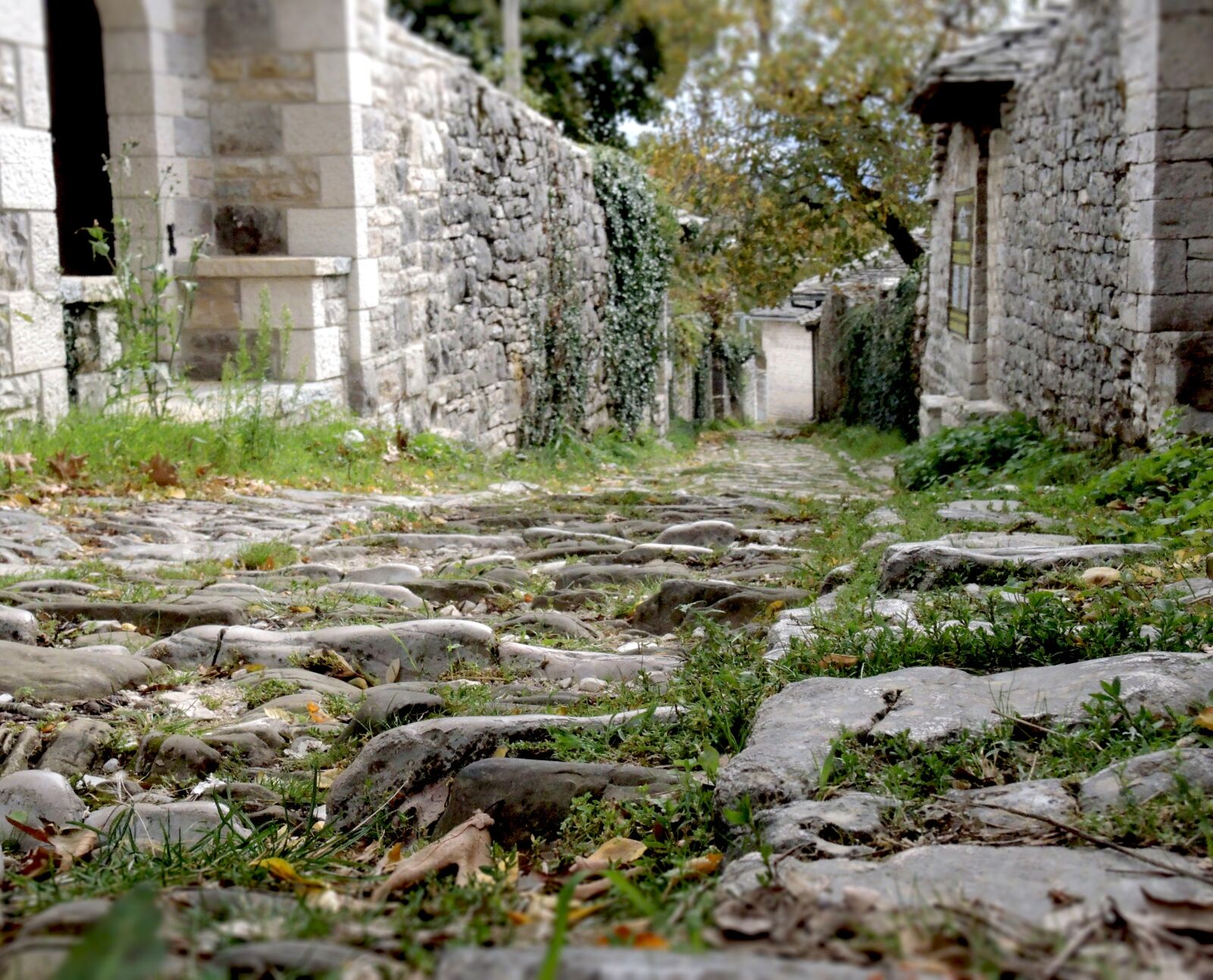 Nikon Coolpix P7800 sample photo. Traditional village, greece, path photography