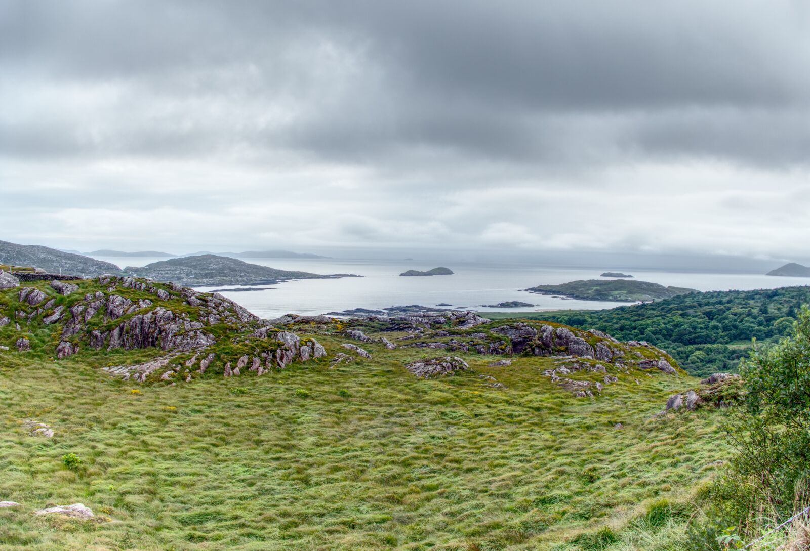 Panasonic Lumix DMC-FZ1000 sample photo. Ireland, sea, landscape photography