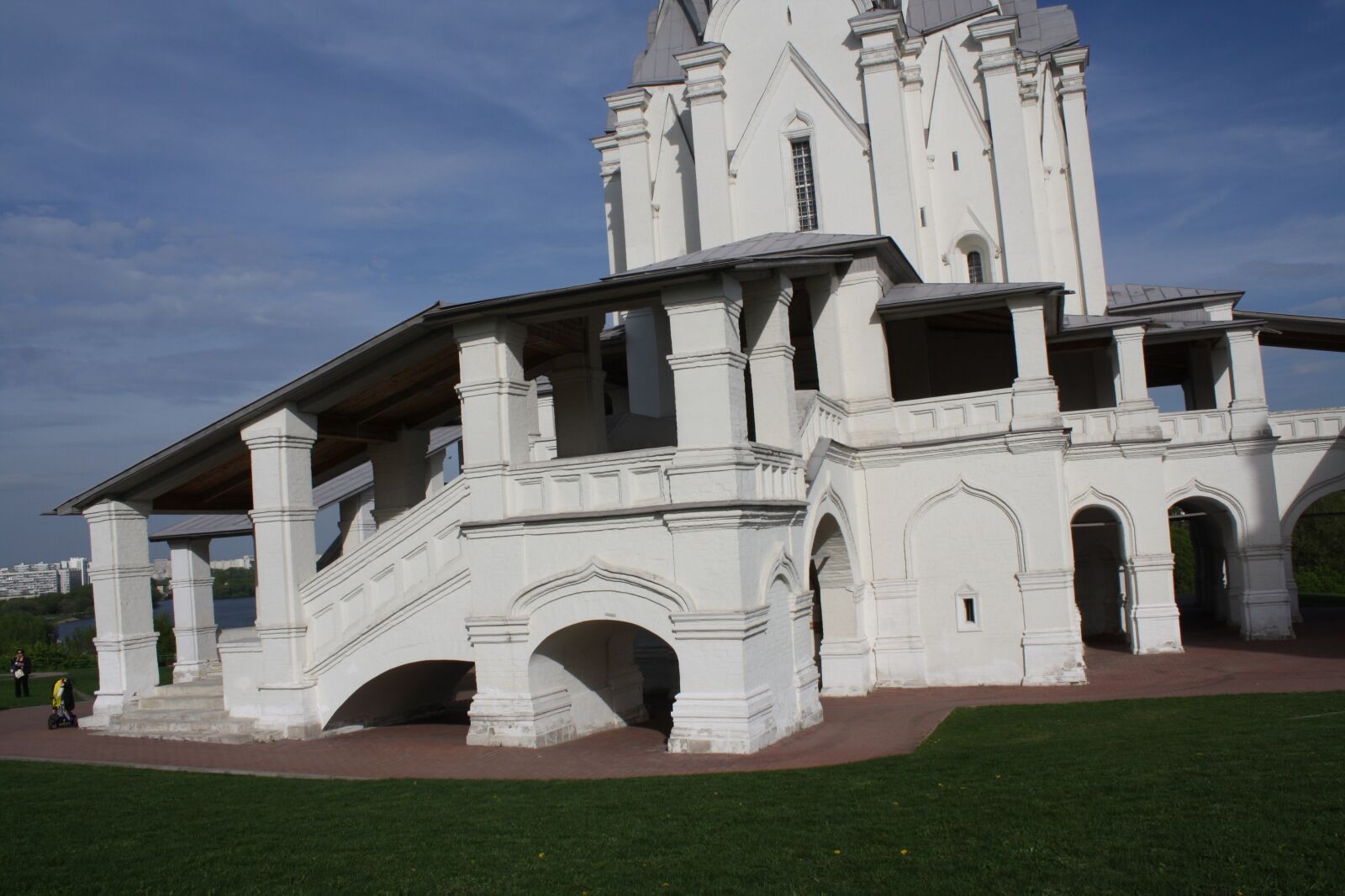Canon EOS 1000D (EOS Digital Rebel XS / EOS Kiss F) sample photo. церковь, история, россия photography