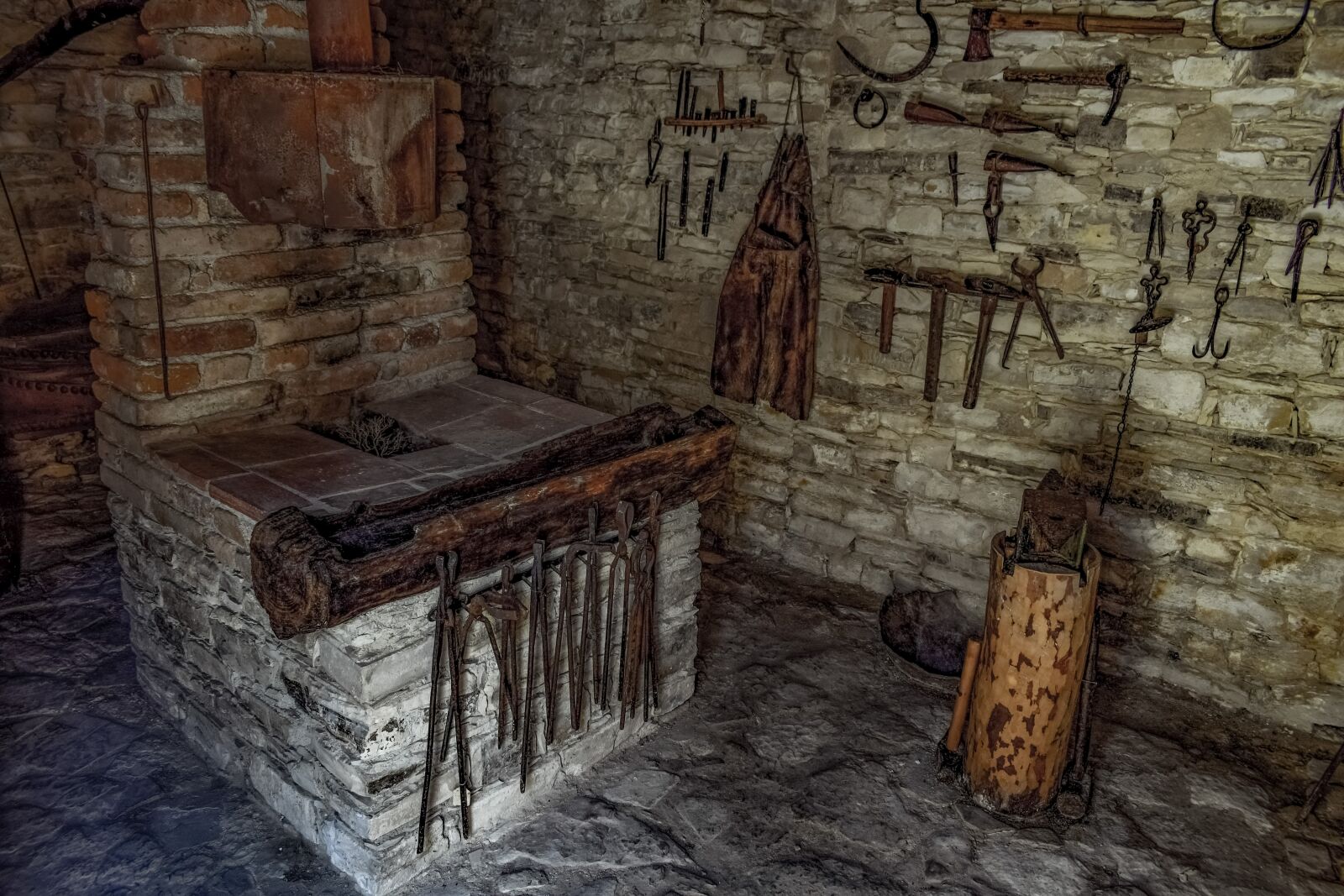 Nikon D3300 sample photo. Blacksmith's, tools, forge photography