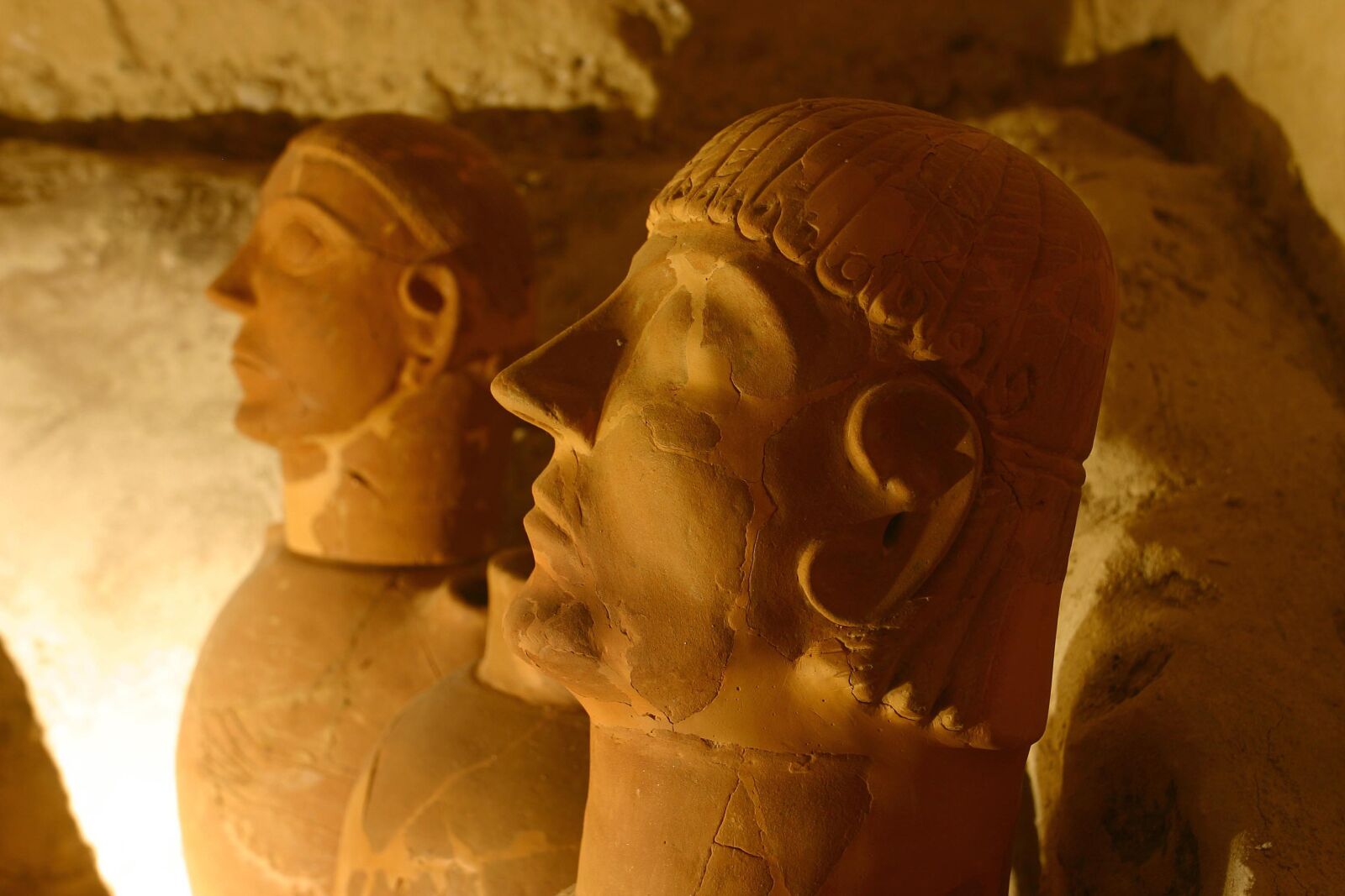 Canon EOS D60 sample photo. Chianciano terme, archaeological museum photography