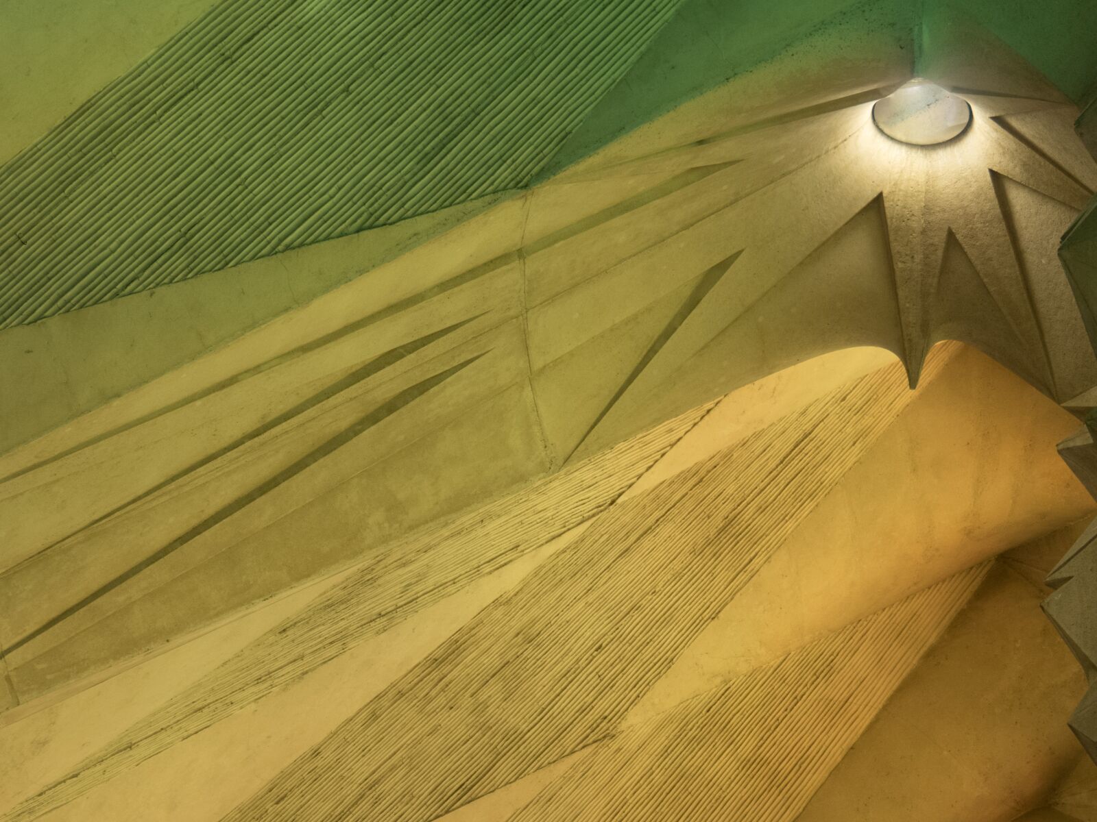 Olympus OM-D E-M5 II sample photo. Cathedral, sagrada fam lia photography