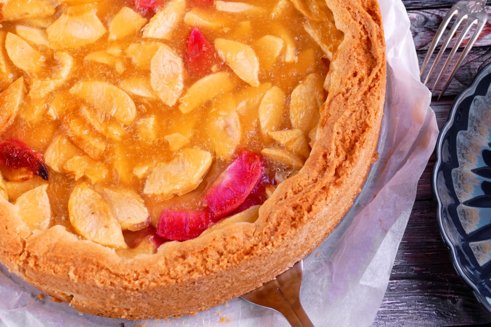 Panasonic Lumix DMC-FZ1000 sample photo. Apple pie, cake, bake photography