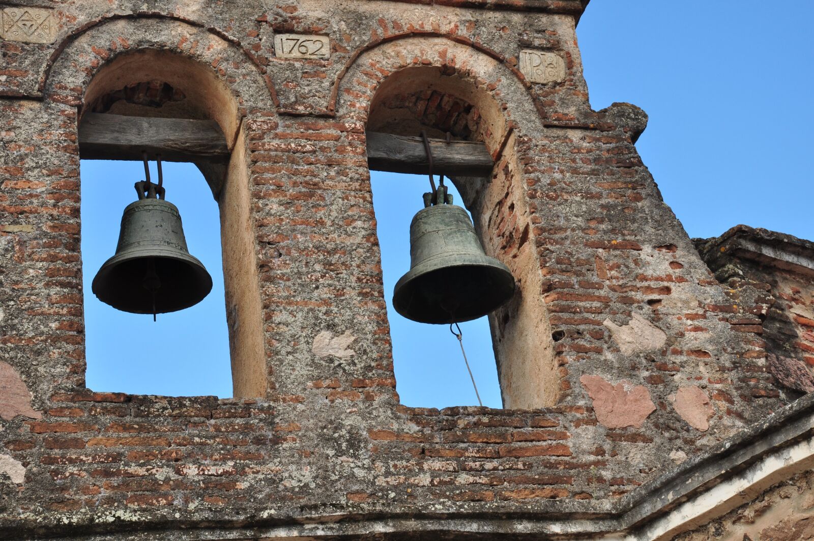 Nikon D5000 sample photo. Campaign, church, architecture photography