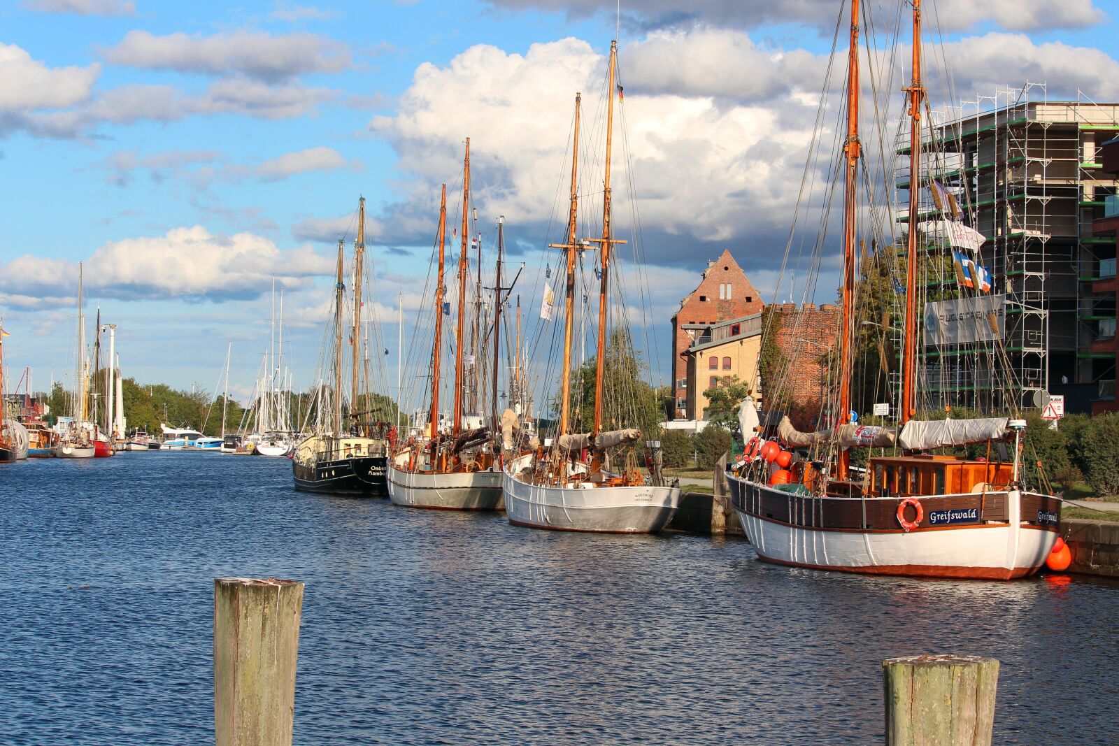 Canon EF-S 55-250mm F4-5.6 IS STM sample photo. Sailing ships, harbour museum photography