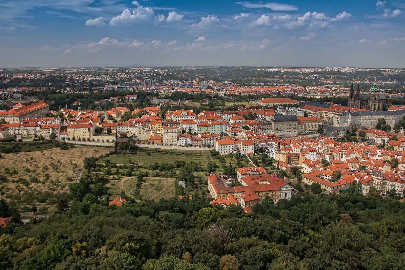 Canon EOS 600D (Rebel EOS T3i / EOS Kiss X5) sample photo. Prague, czech, hradcany photography