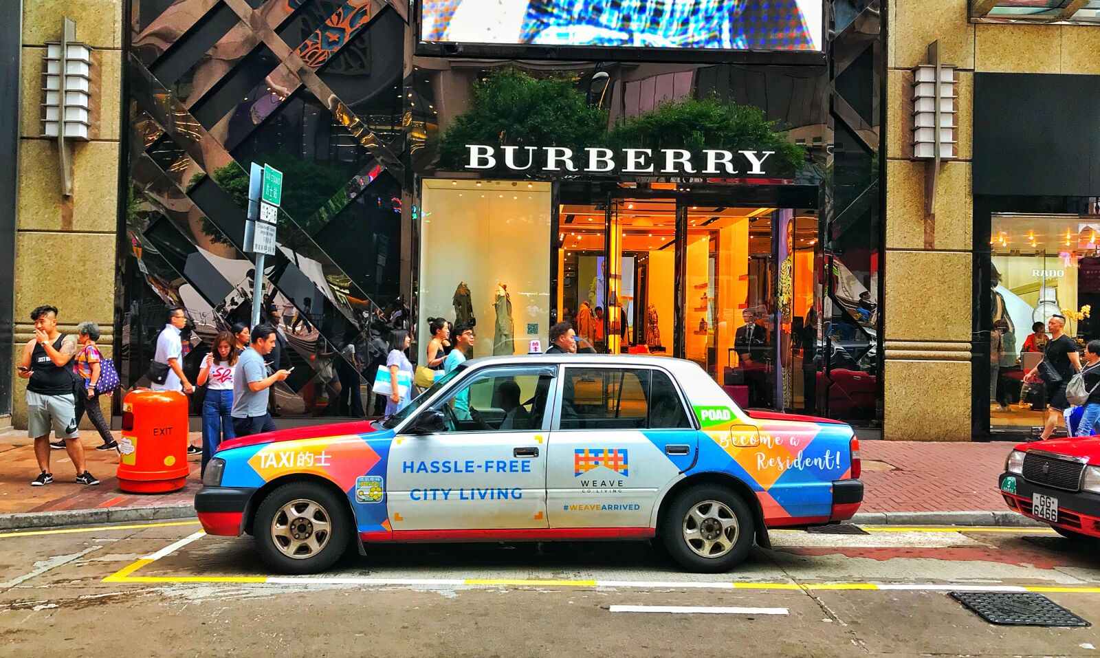 iPhone 7 back camera 3.99mm f/1.8 sample photo. Hong kong, taxi, taxis photography