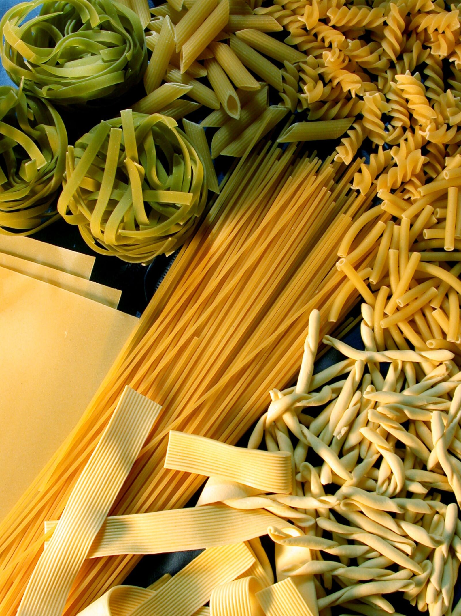 Nikon E995 sample photo. Noodle, pasta, food photography