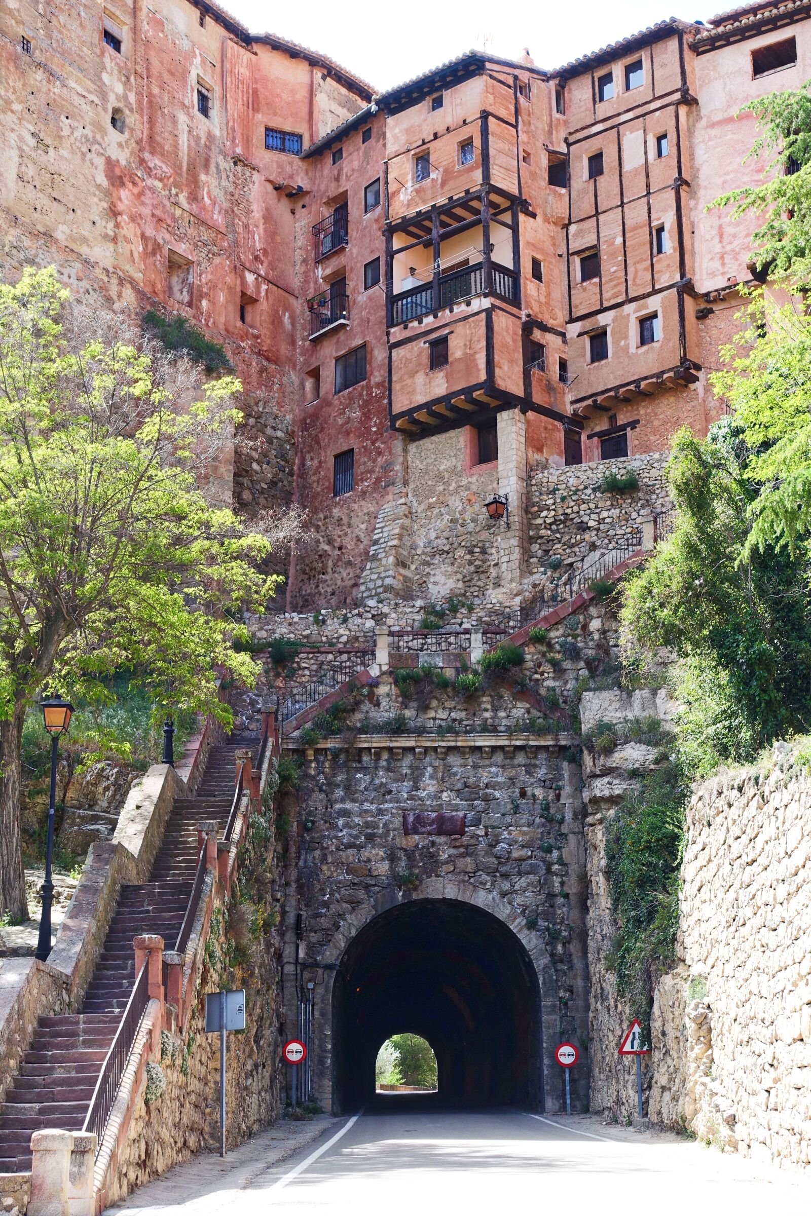 Sony Cyber-shot DSC-RX100 III sample photo. Albarracin, aragon, houses photography